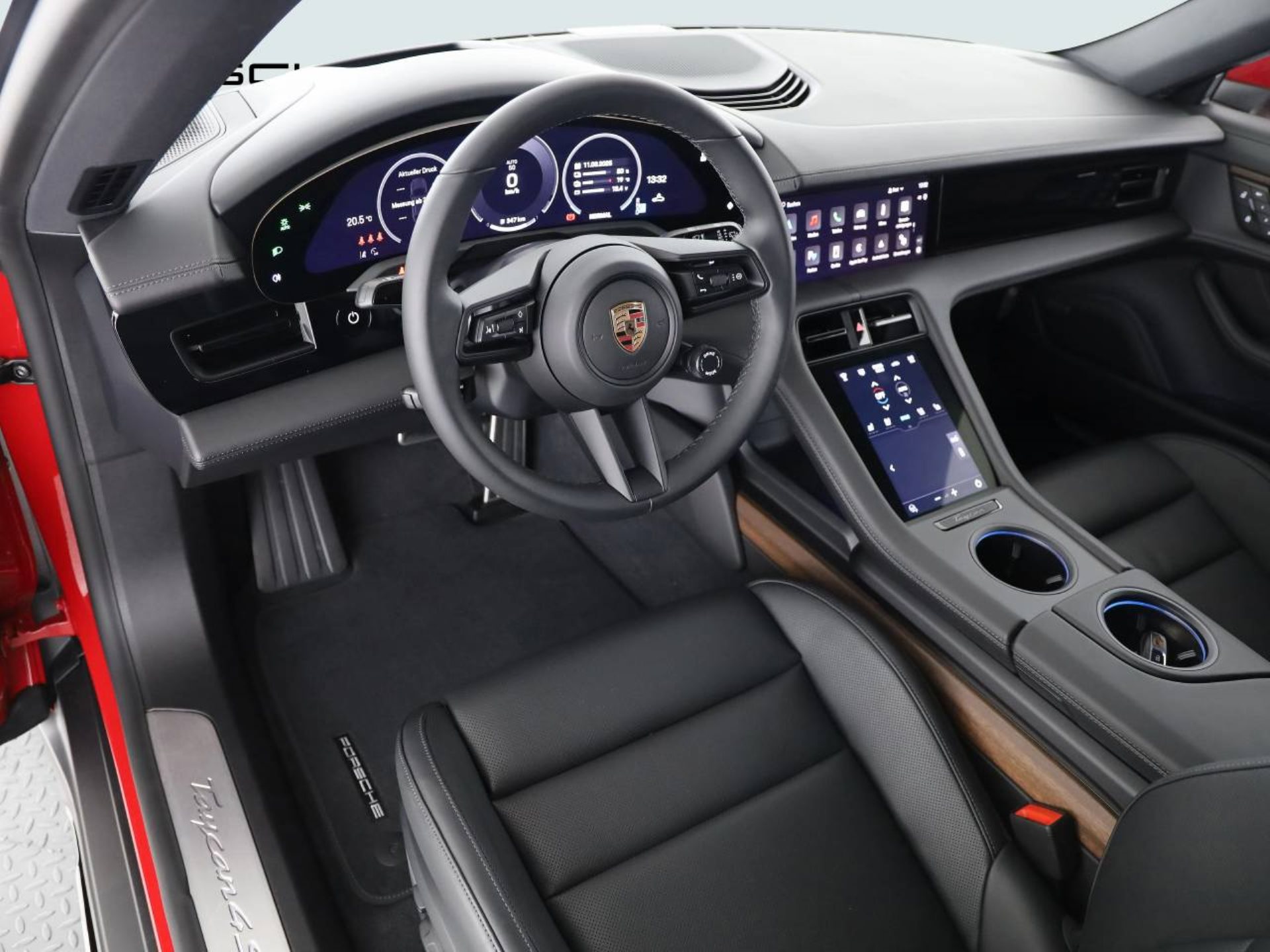 PORSCHE Taycan 4S Cross Turismo-image-3