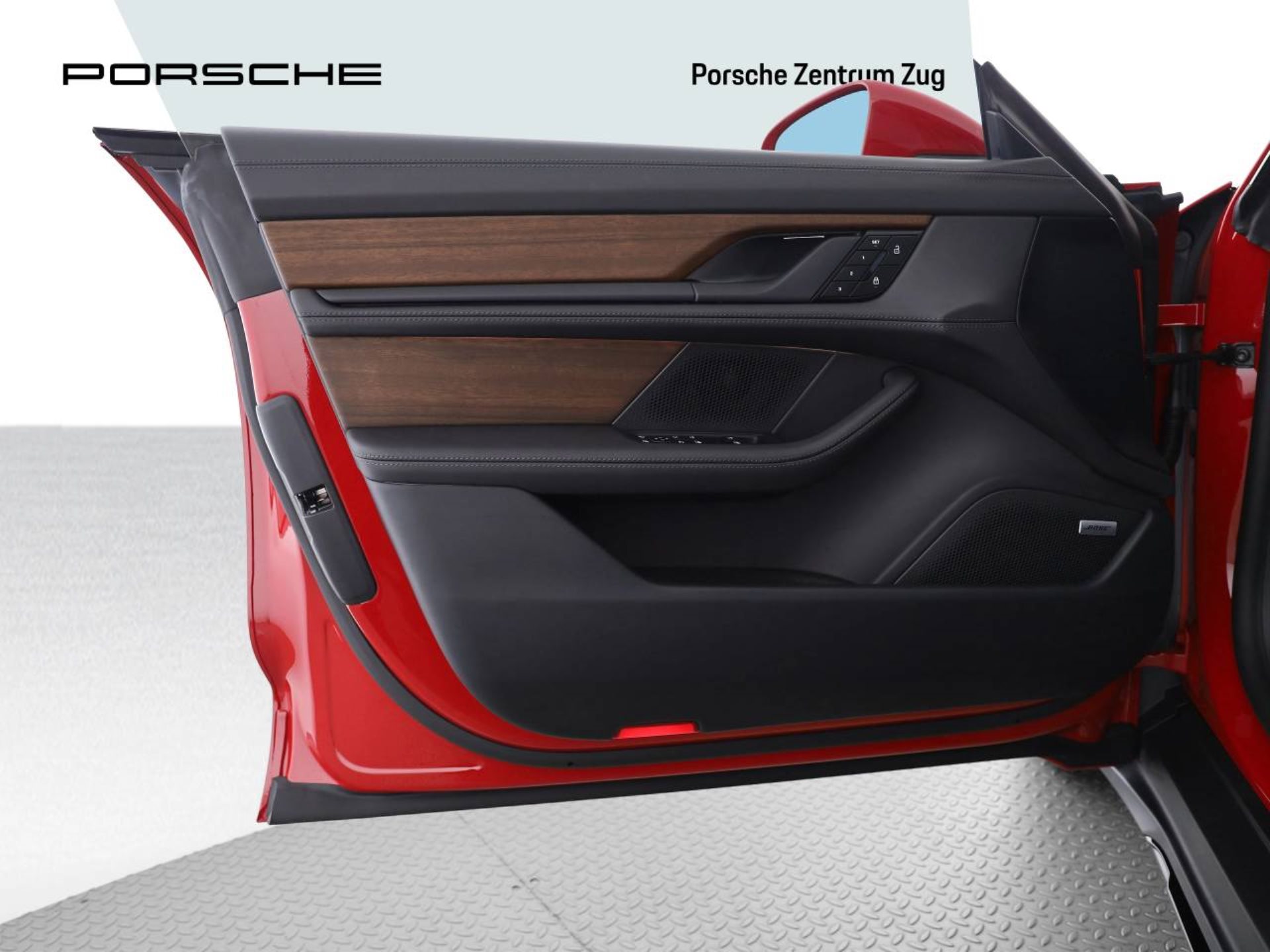 PORSCHE Taycan 4S Cross Turismo-image-16