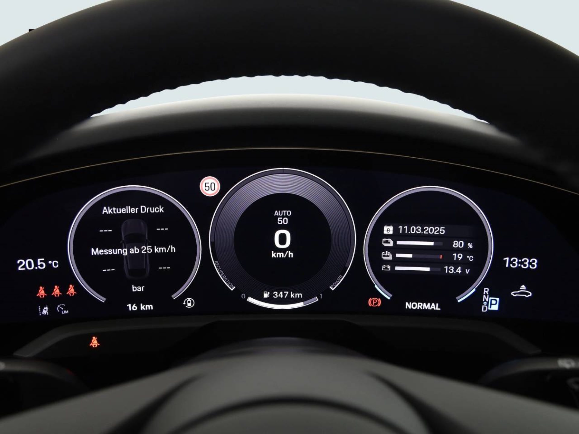 PORSCHE Taycan 4S Cross Turismo-image-13