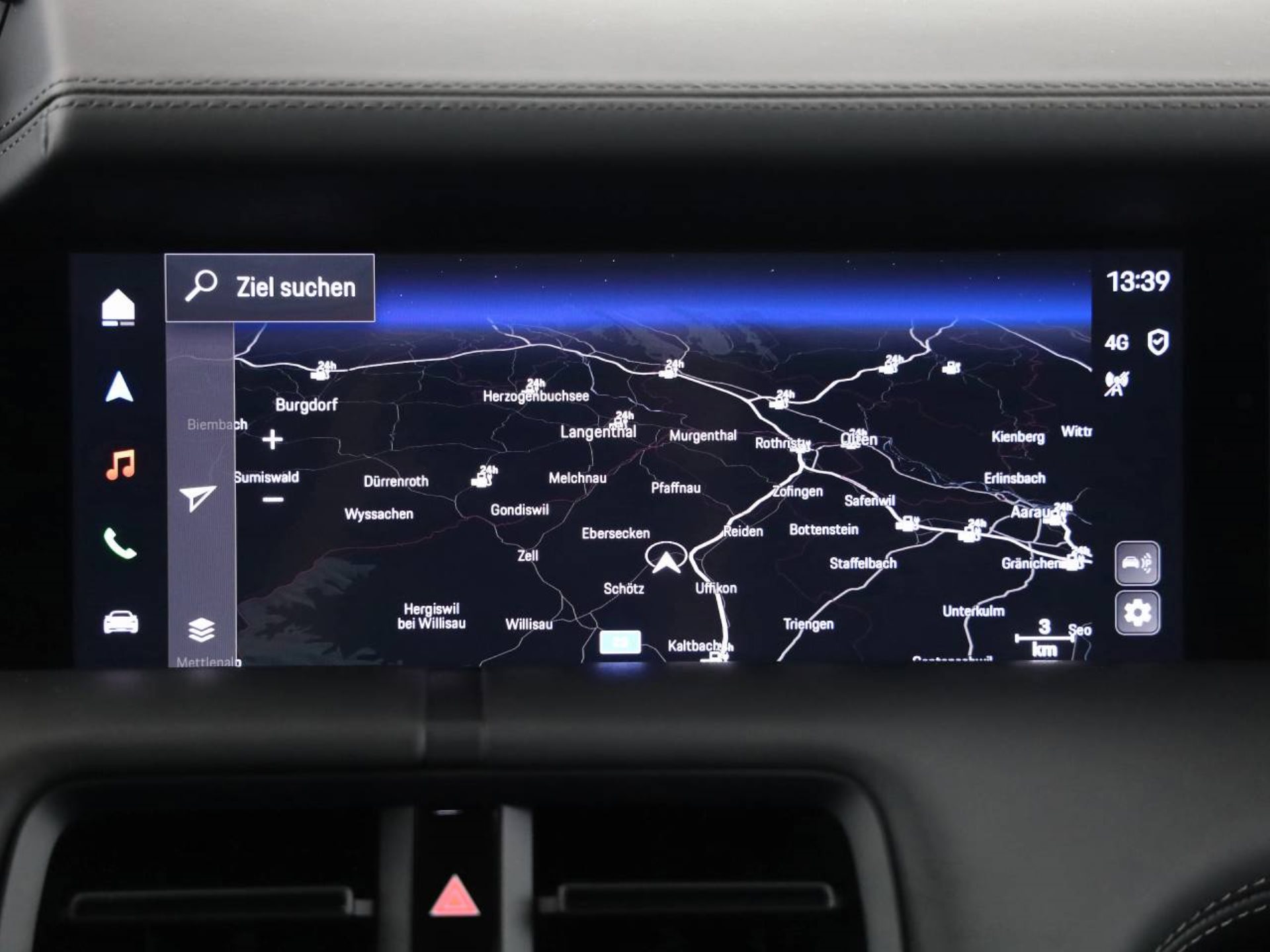 PORSCHE Taycan 4S Cross Turismo-image-14
