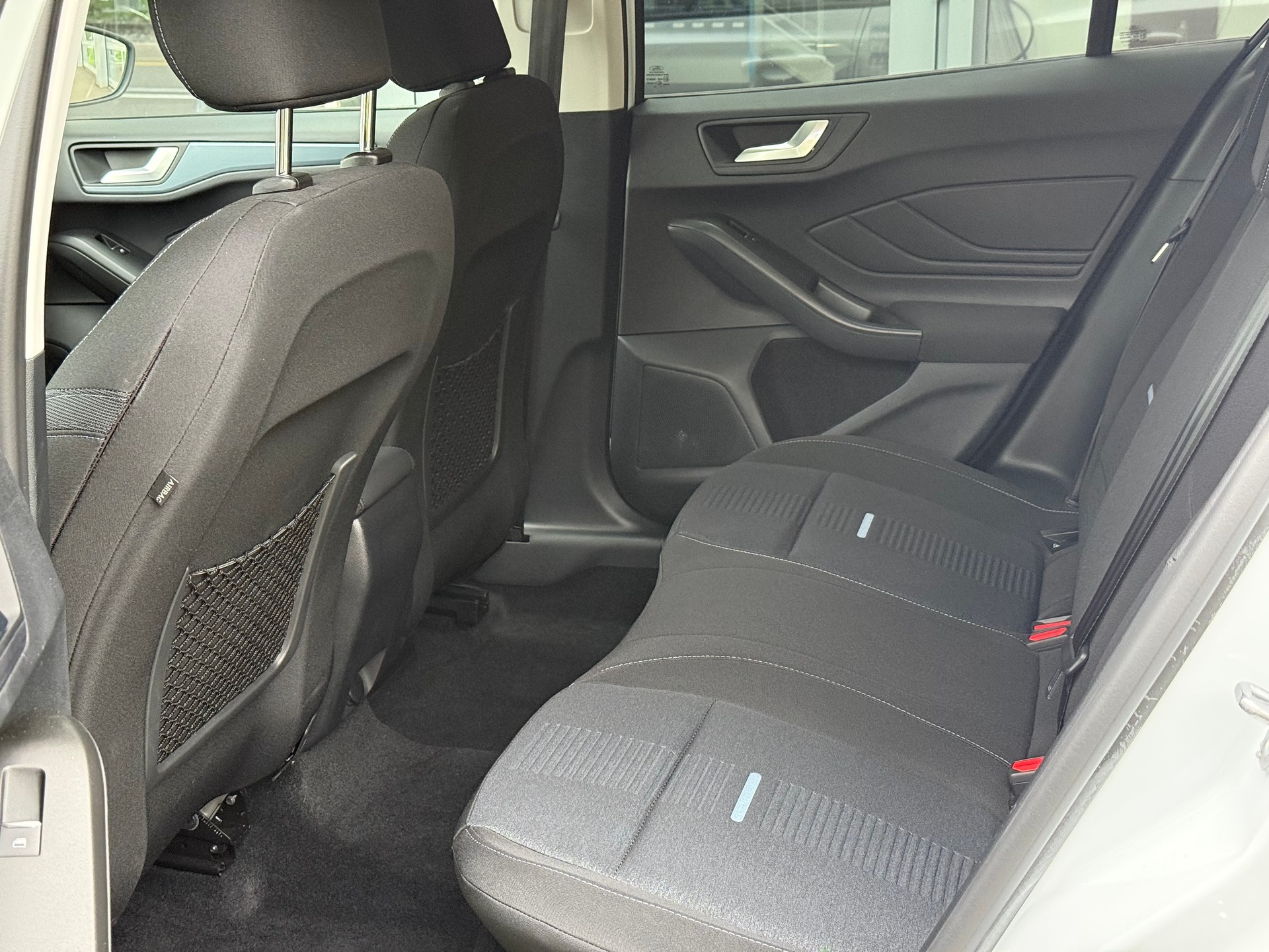 FORD Focus 1.0 MHEV Active Vignale Automat LEASING AB 309.73 CHF / MONAT-image-7