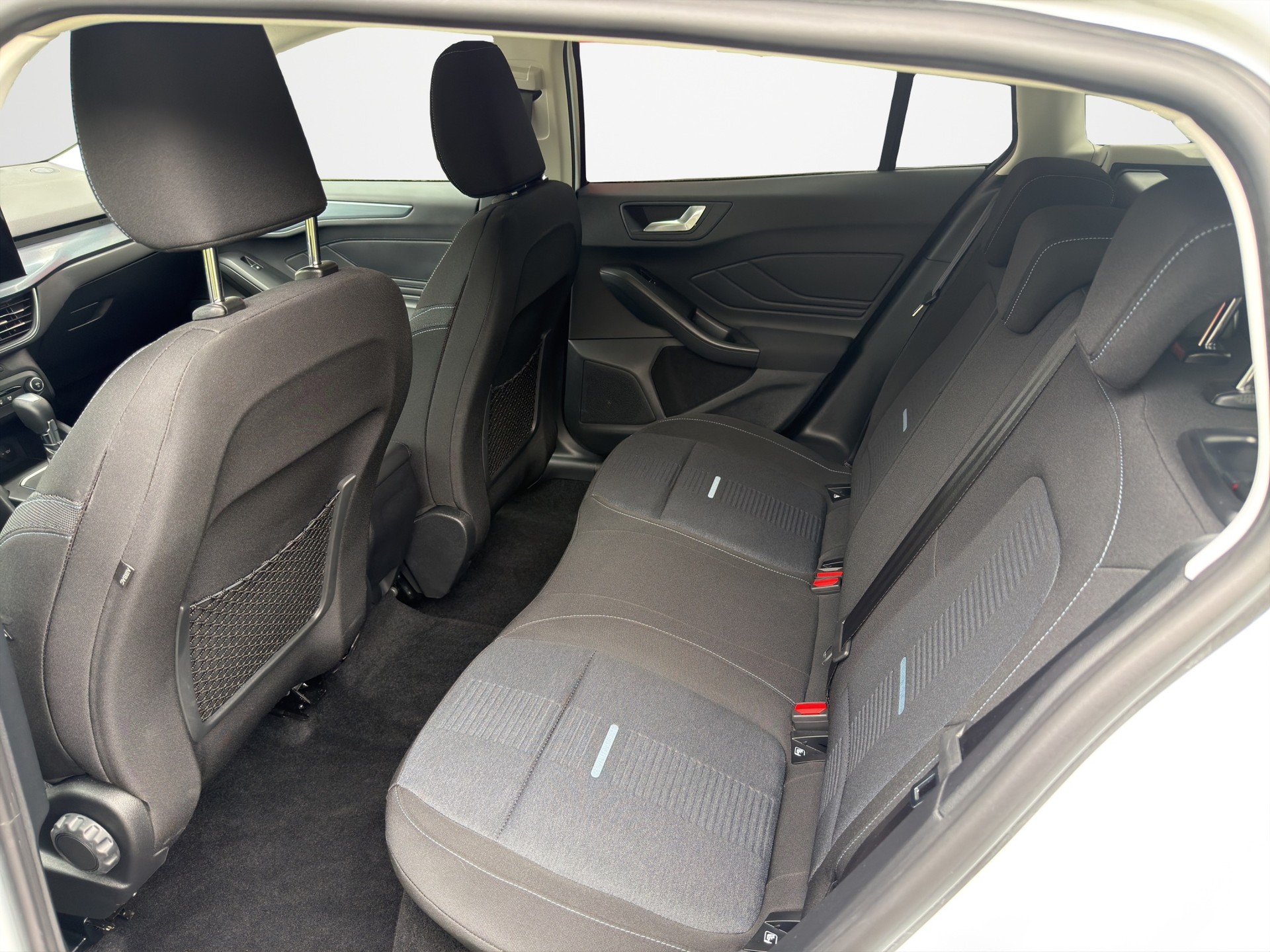 FORD Focus 1.0 MHEV Active Vignale Automatic-image-9