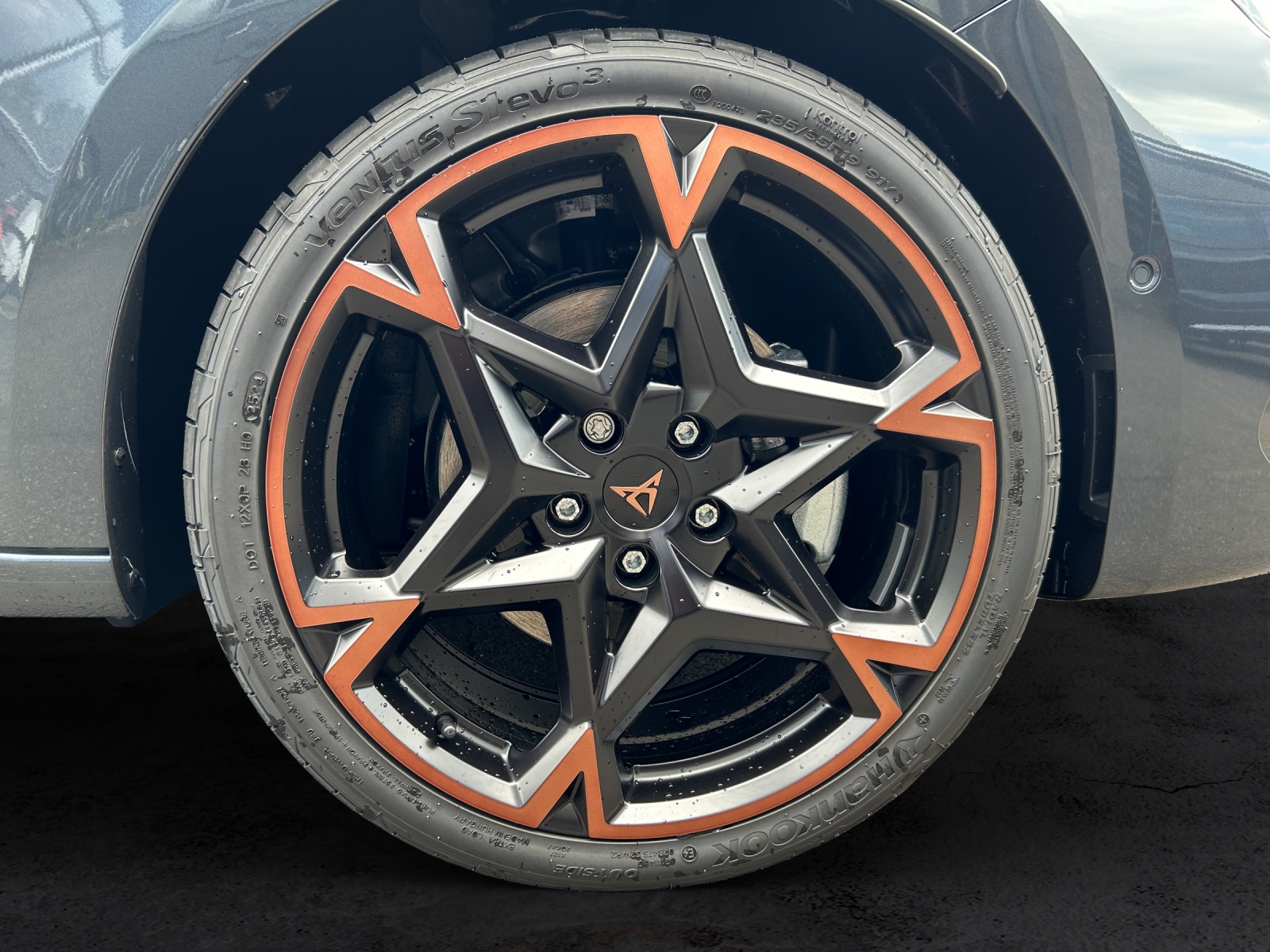 CUPRA LEON ST 1.5 eTSI DSG-image-11