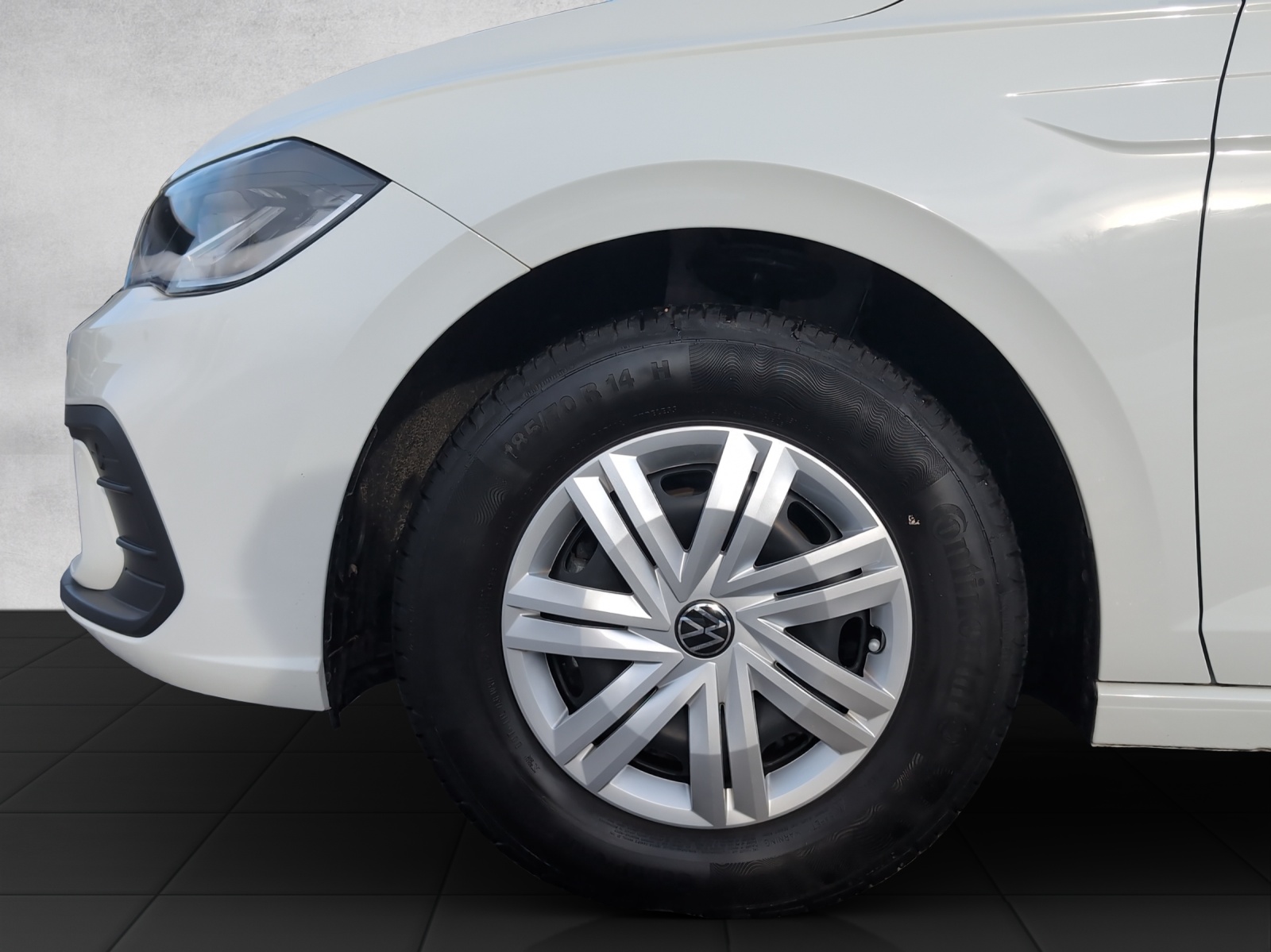 VW Polo 1.0 TSI Basis-image-14