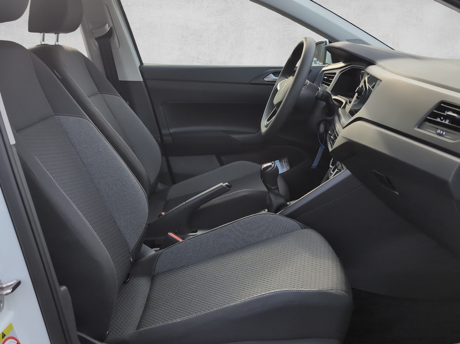 VW Polo 1.0 TSI Basis-image-12