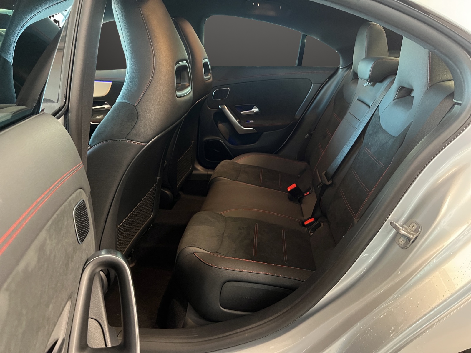 MERCEDES-BENZ CLA 250 4Matic 8G-DCT-image-11