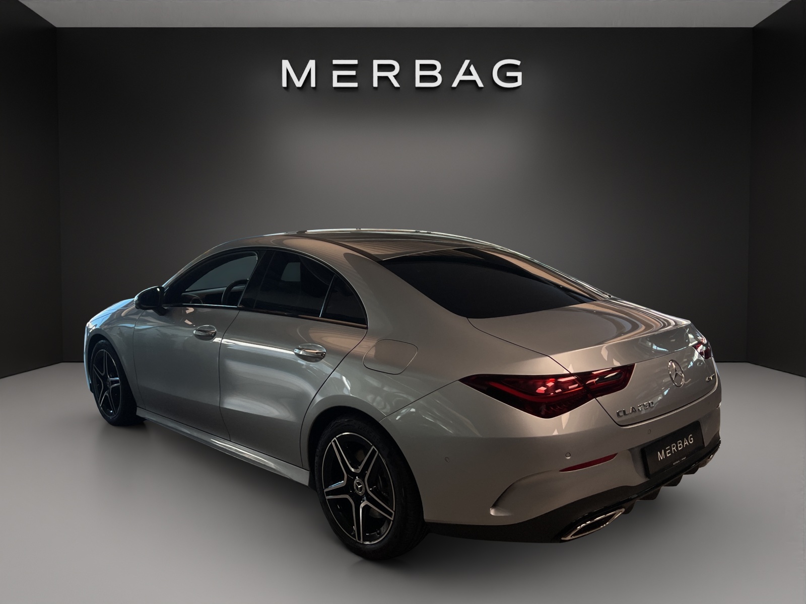 MERCEDES-BENZ CLA 250 4Matic 8G-DCT-image-3