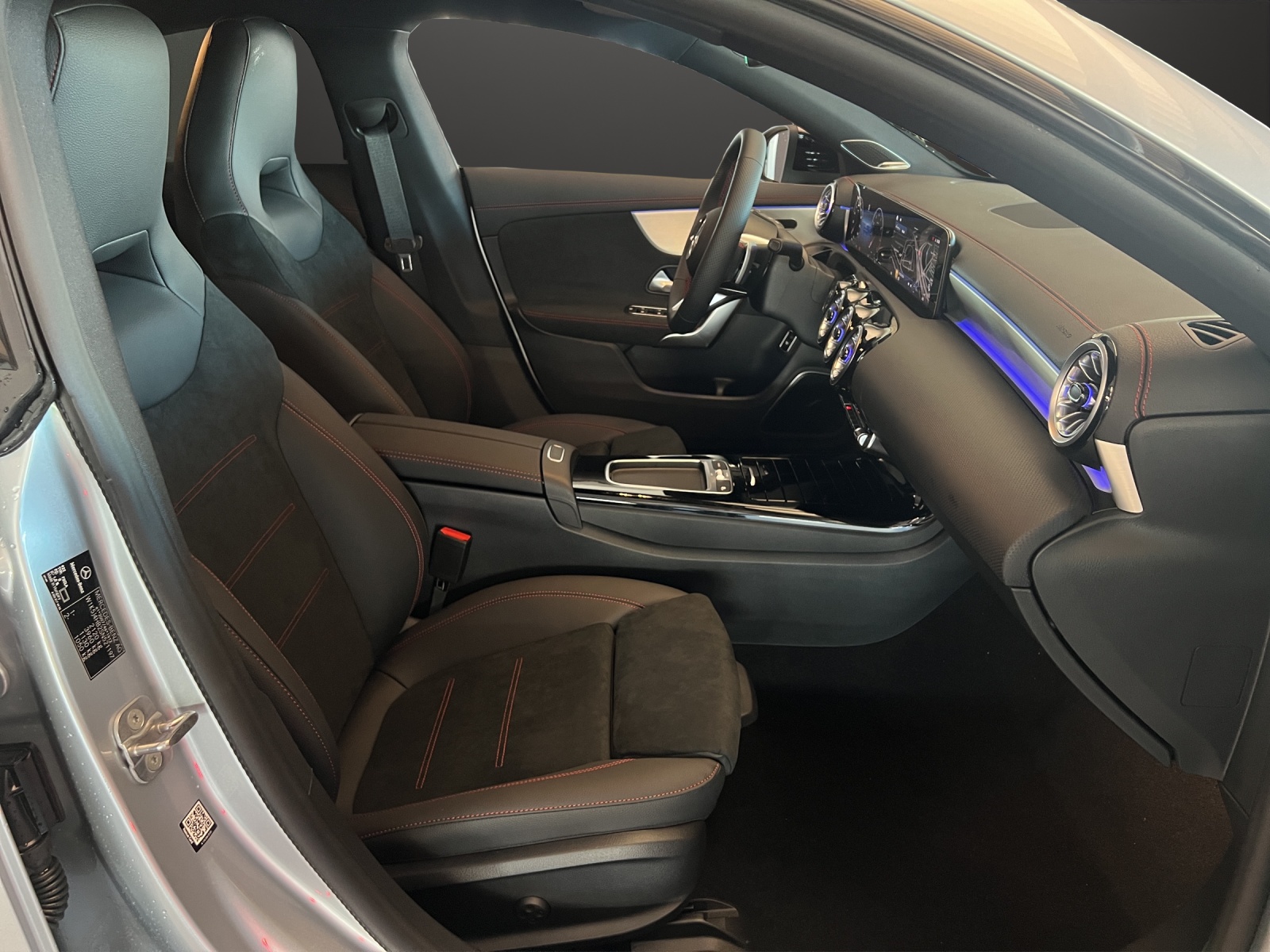 MERCEDES-BENZ CLA 250 4Matic 8G-DCT-image-10