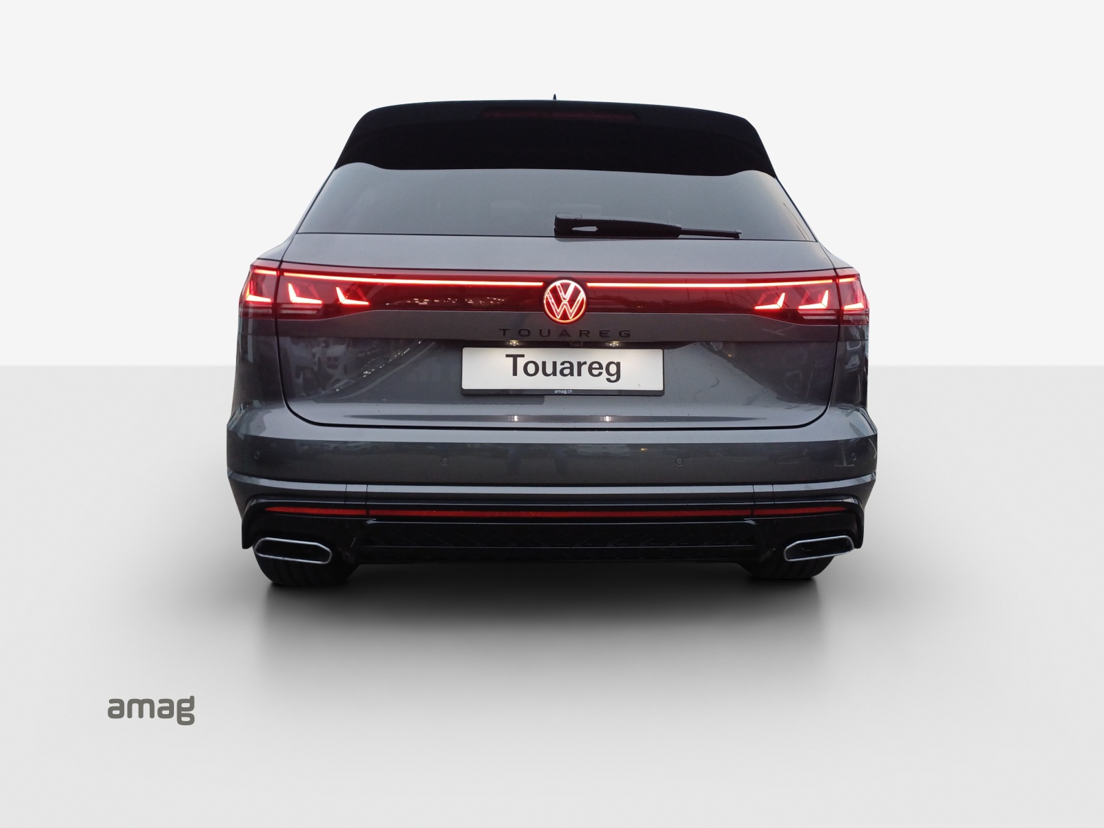 VW Touareg 3.0 TDI R-Line Tiptronic-image-3