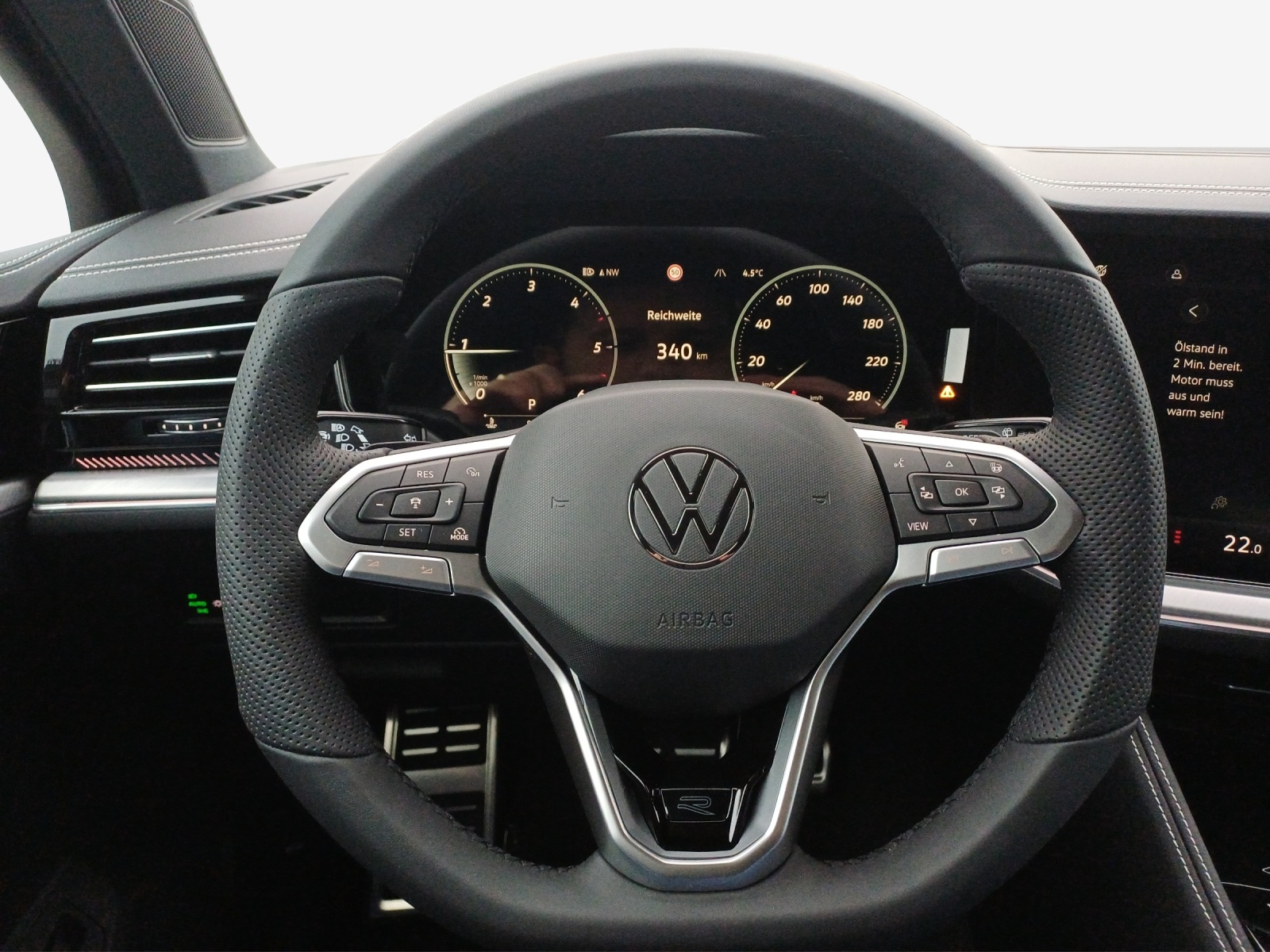 VW Touareg 3.0 TDI R-Line Tiptronic-image-9