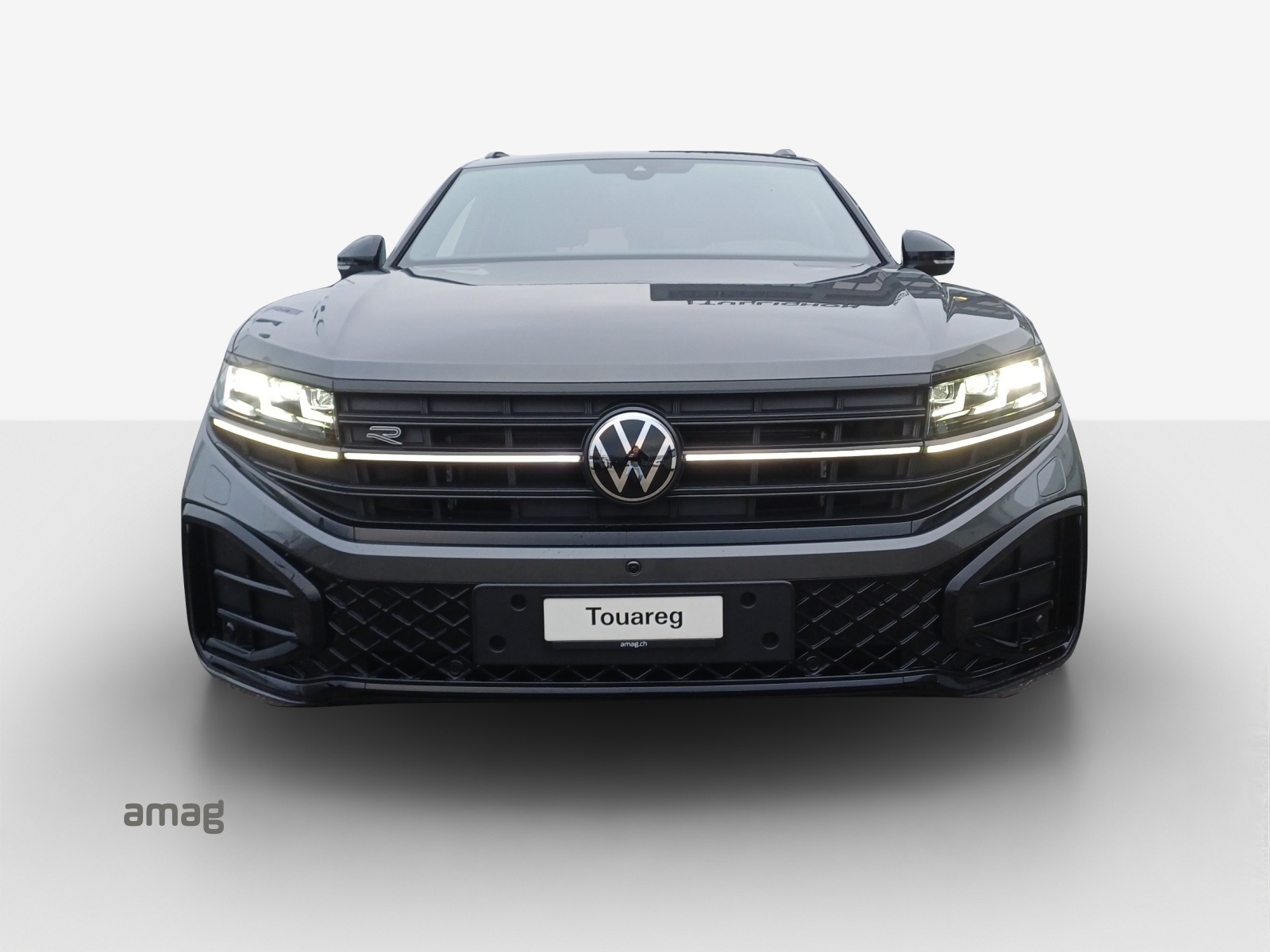 VW Touareg 3.0 TDI R-Line Tiptronic-image-6