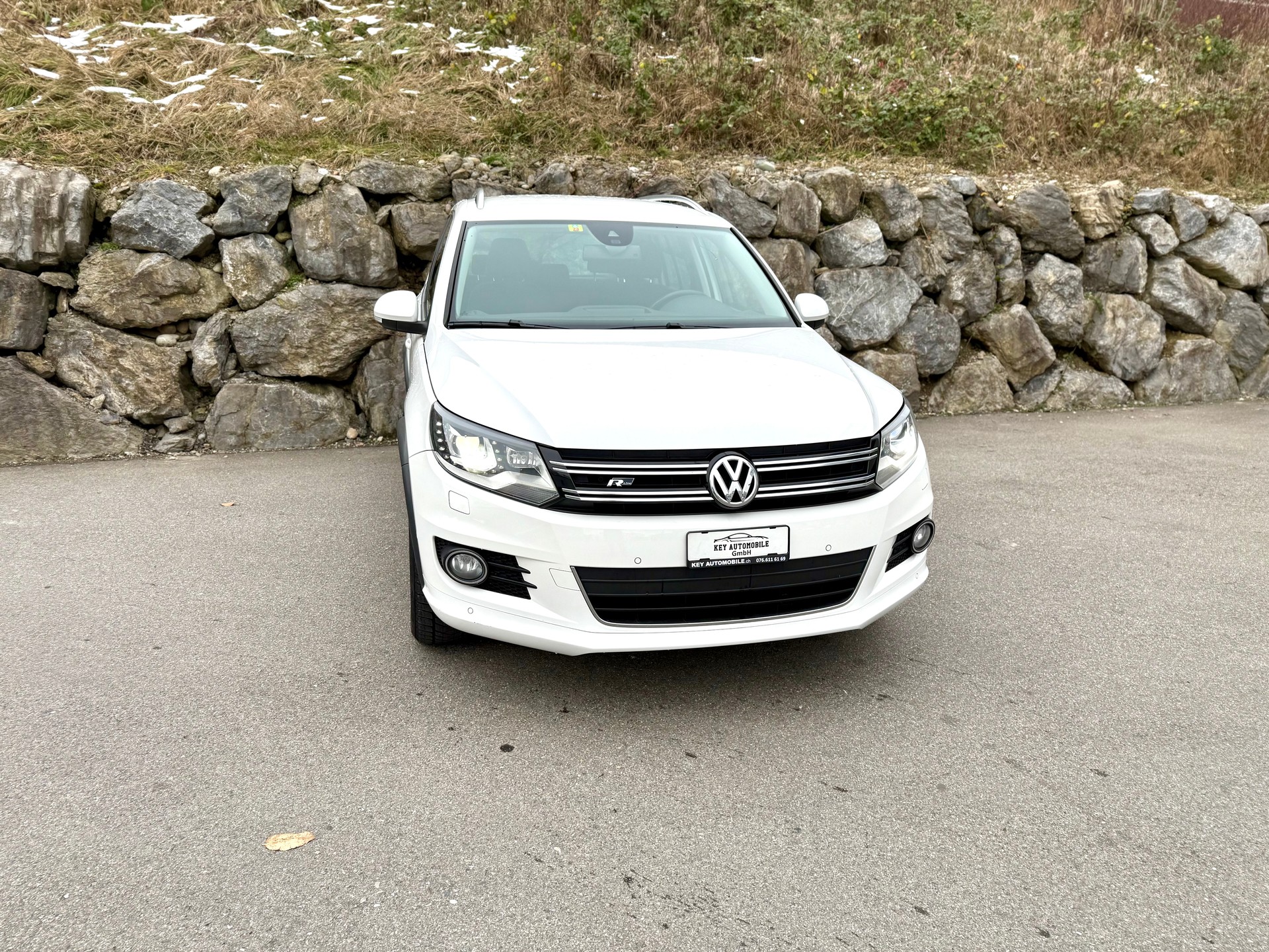 VW Tiguan 2.0 TDI BMT R-Line 4Motion DSG-image-1