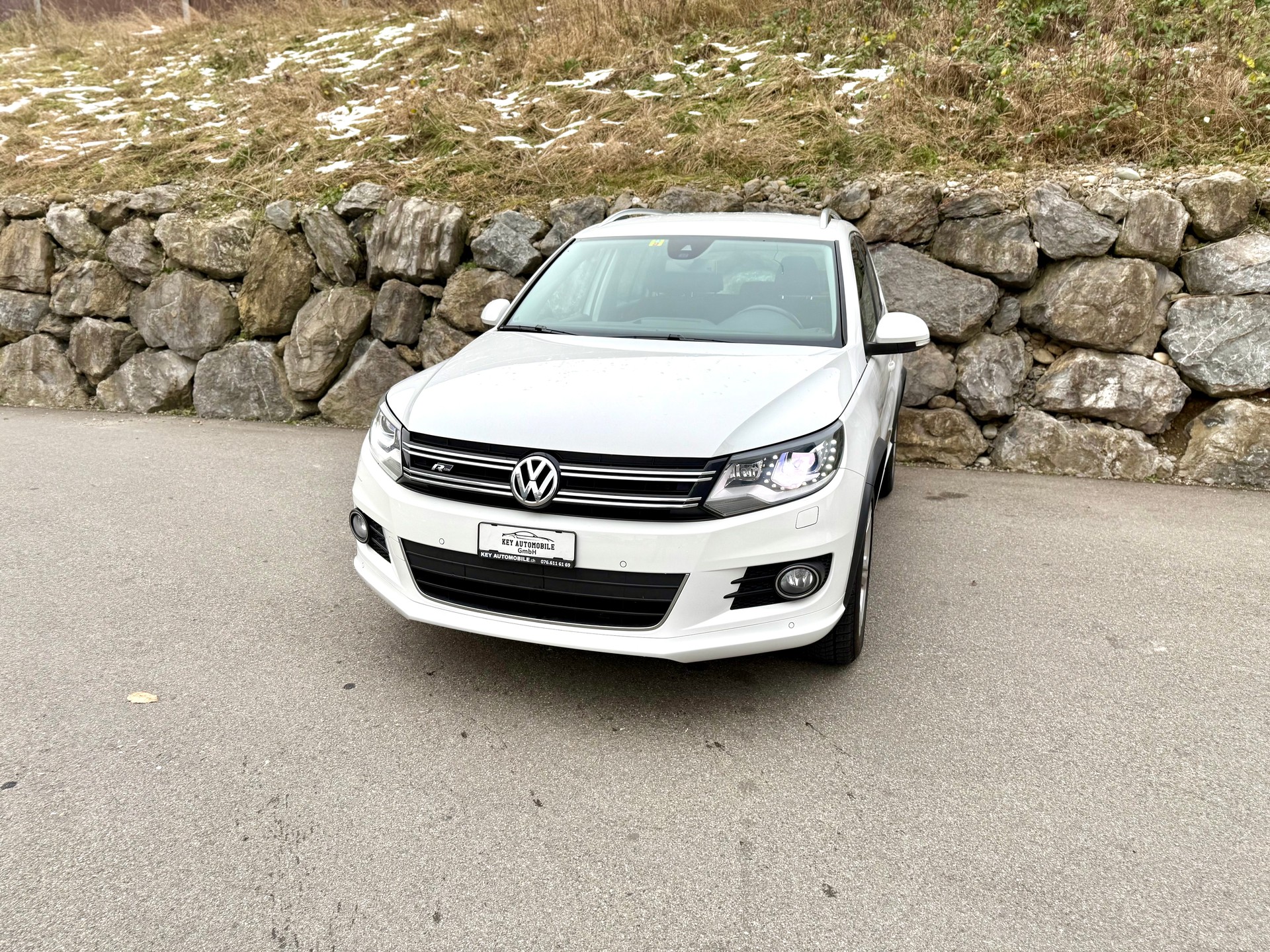 VW Tiguan 2.0 TDI BMT R-Line 4Motion DSG-image-0