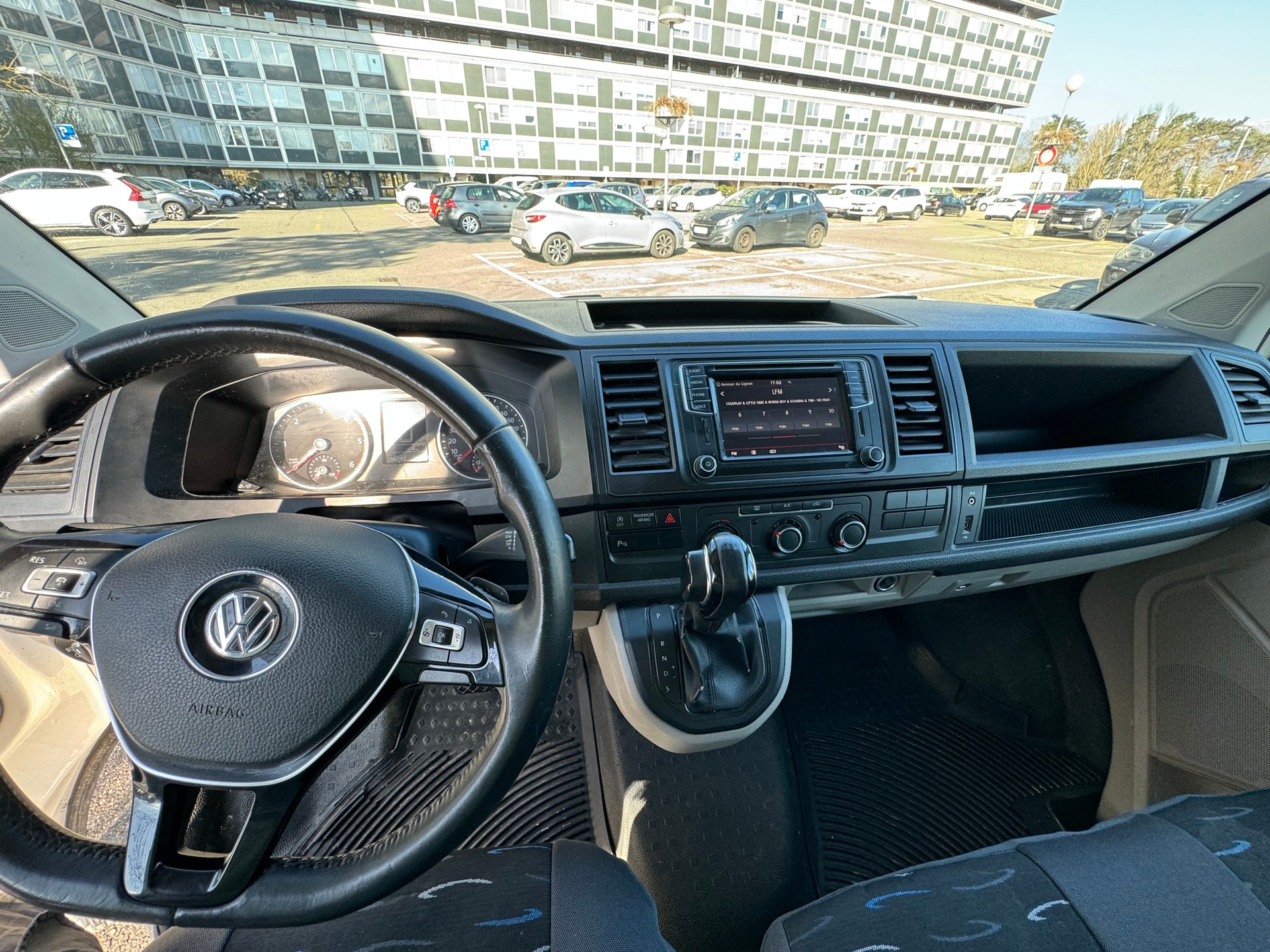 VW T6 2.0 Bi-TDI DSG-image-11
