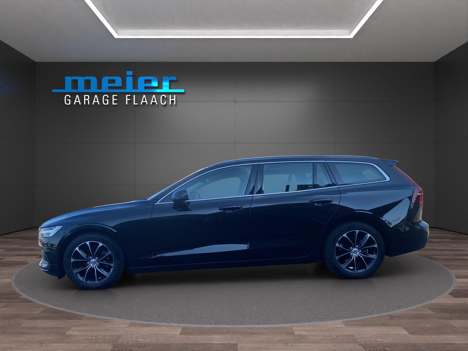 VOLVO V60 2.0 D3 Momentum AWD-image-1
