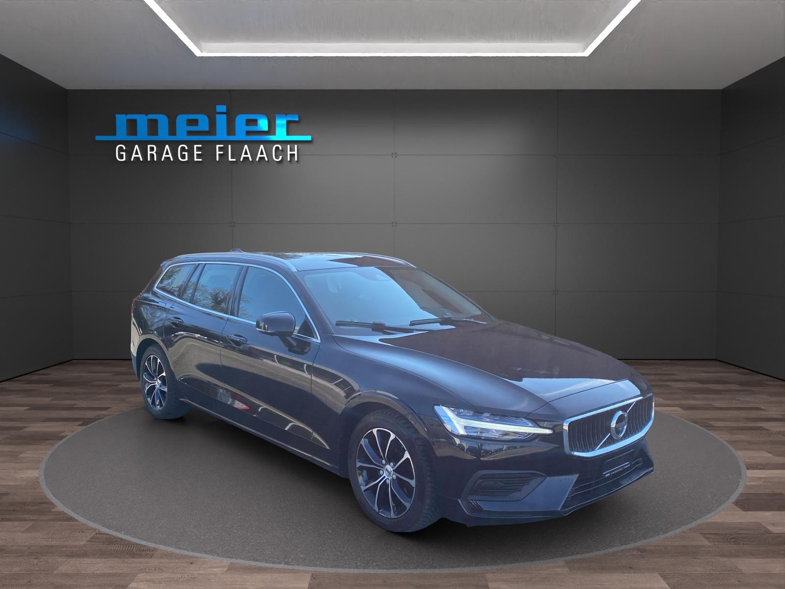 VOLVO V60 2.0 D3 Momentum AWD-image-6