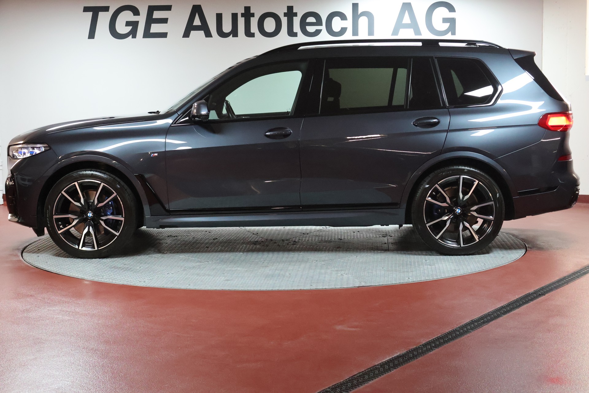 BMW X7 xDrive 48V 40d Steptronic M Sportpaket-image-3