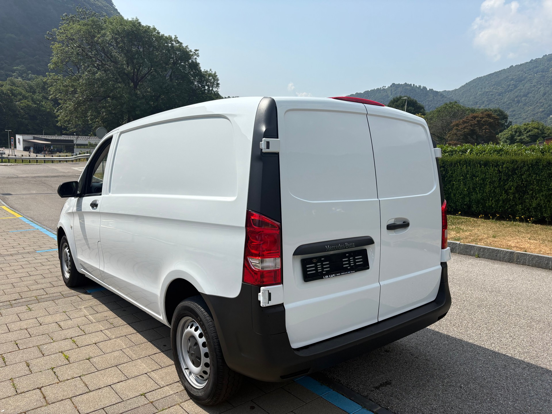 MERCEDES-BENZ Vito 109 BlueTEC EL Euro 6-image-1
