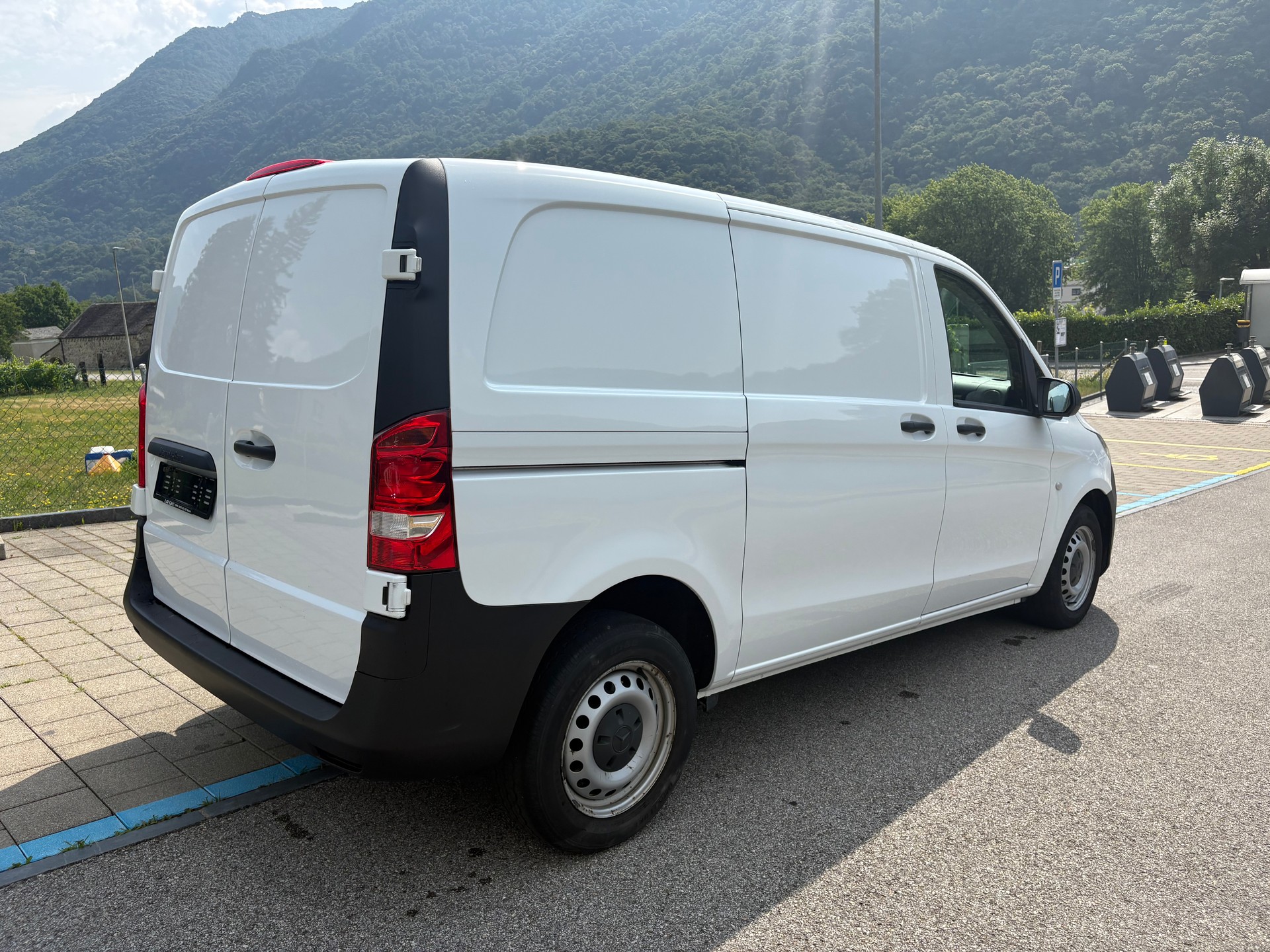 MERCEDES-BENZ Vito 109 BlueTEC EL Euro 6-image-4