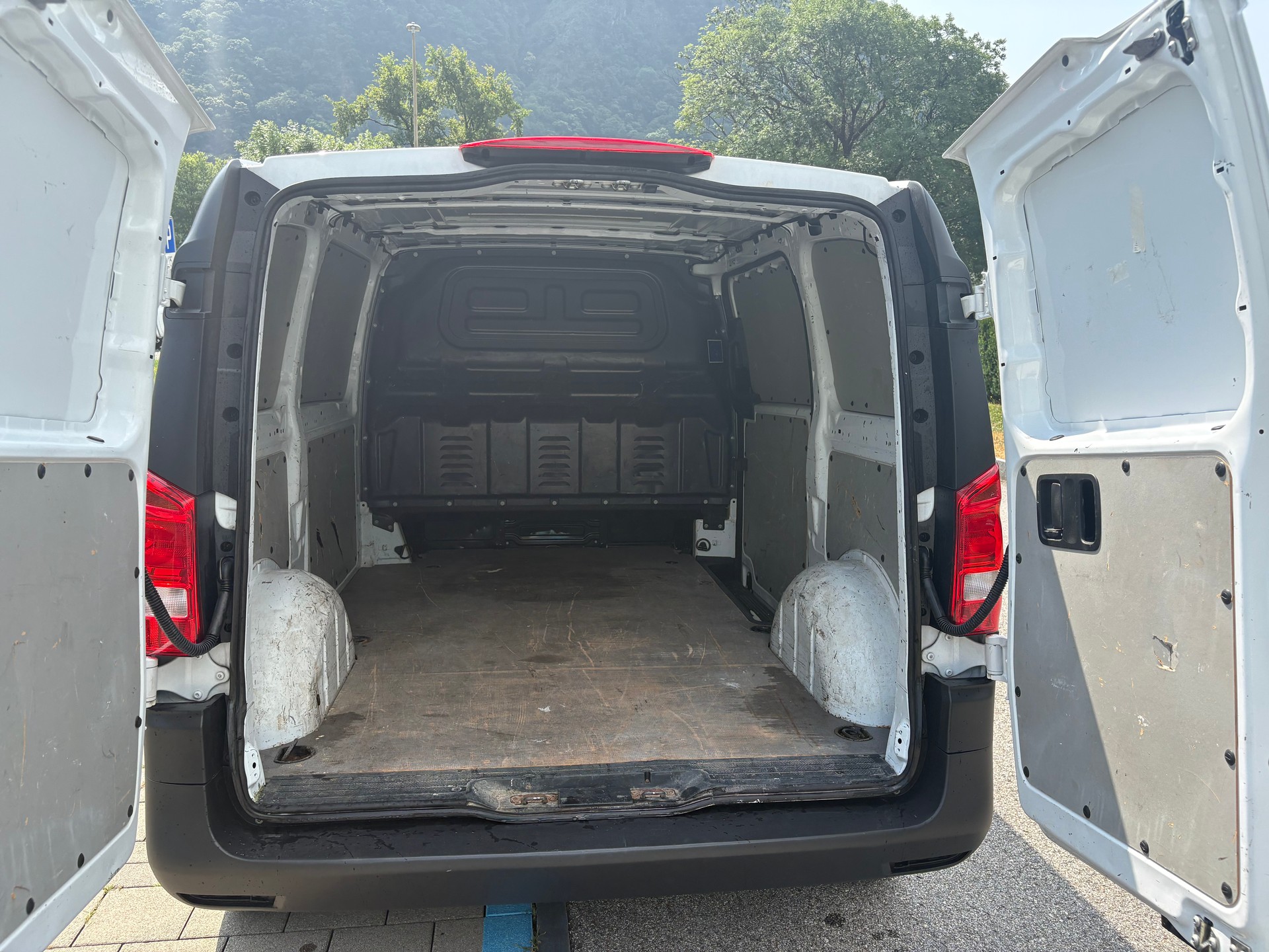 MERCEDES-BENZ Vito 109 BlueTEC EL Euro 6-image-11