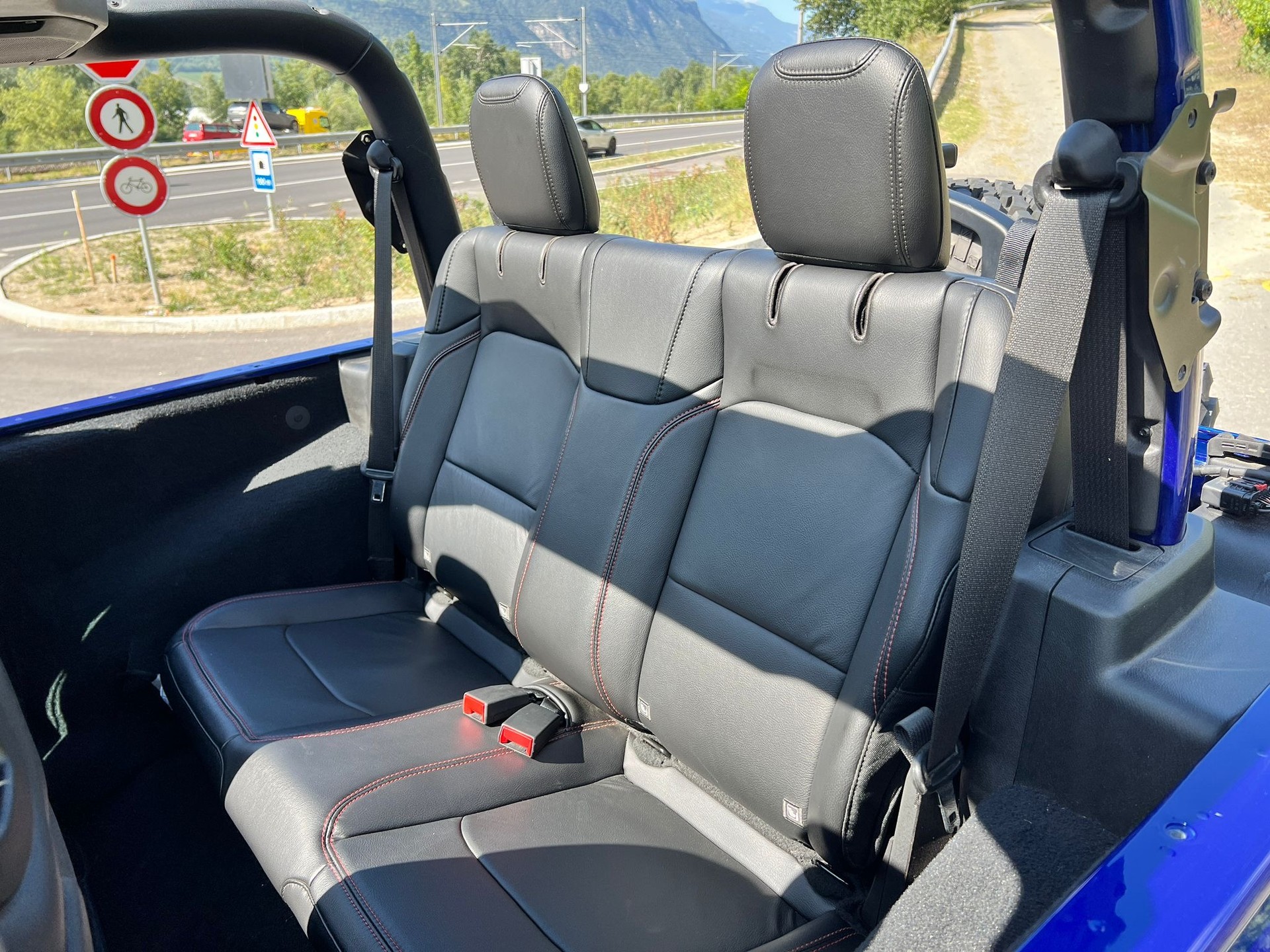 JEEP Wrangler 2.0 Rubicon Automatic-image-12