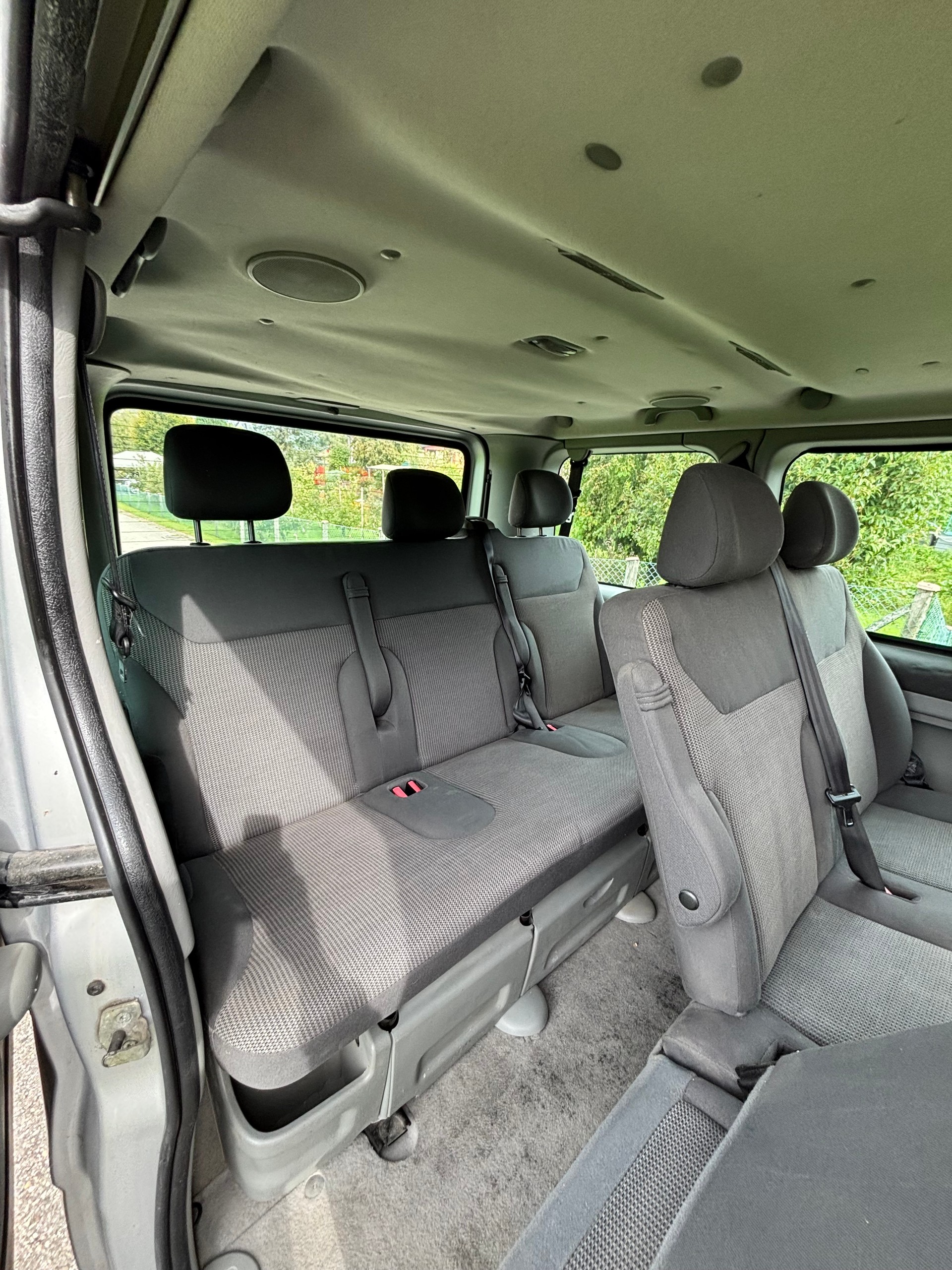 OPEL Vivaro Life 2.5CDTI 2.7t L1H1-image-13