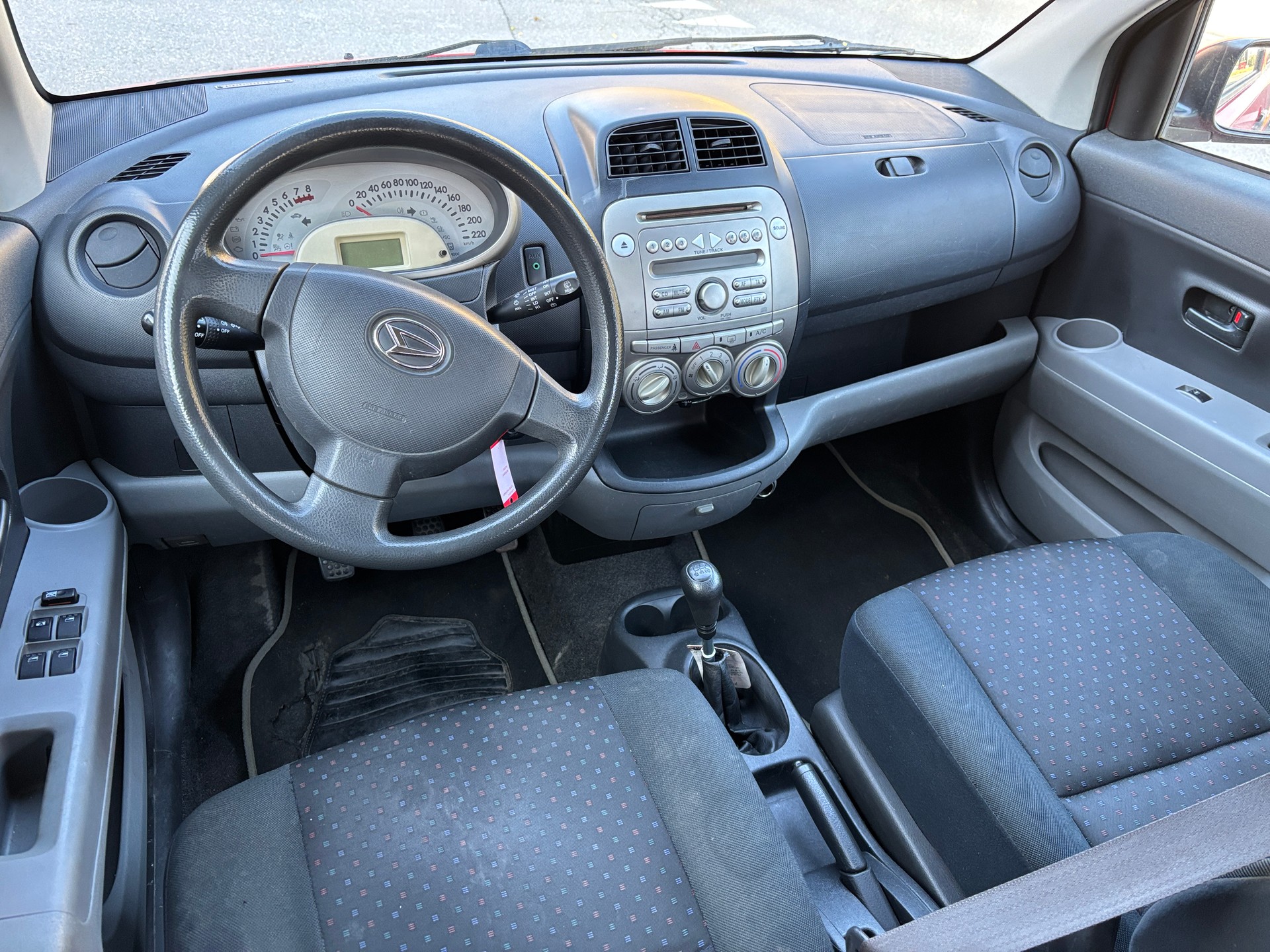 DAIHATSU Sirion 1.0 eco-top-image-9