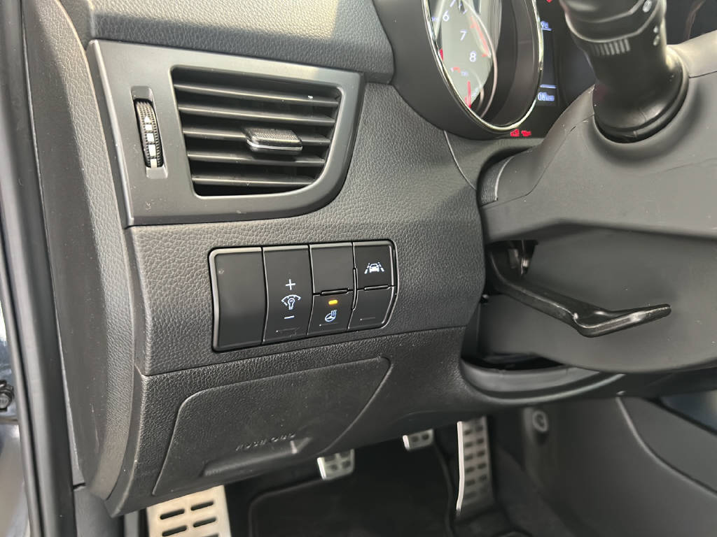 HYUNDAI i30 1.6 Turbo Vertex-image-9
