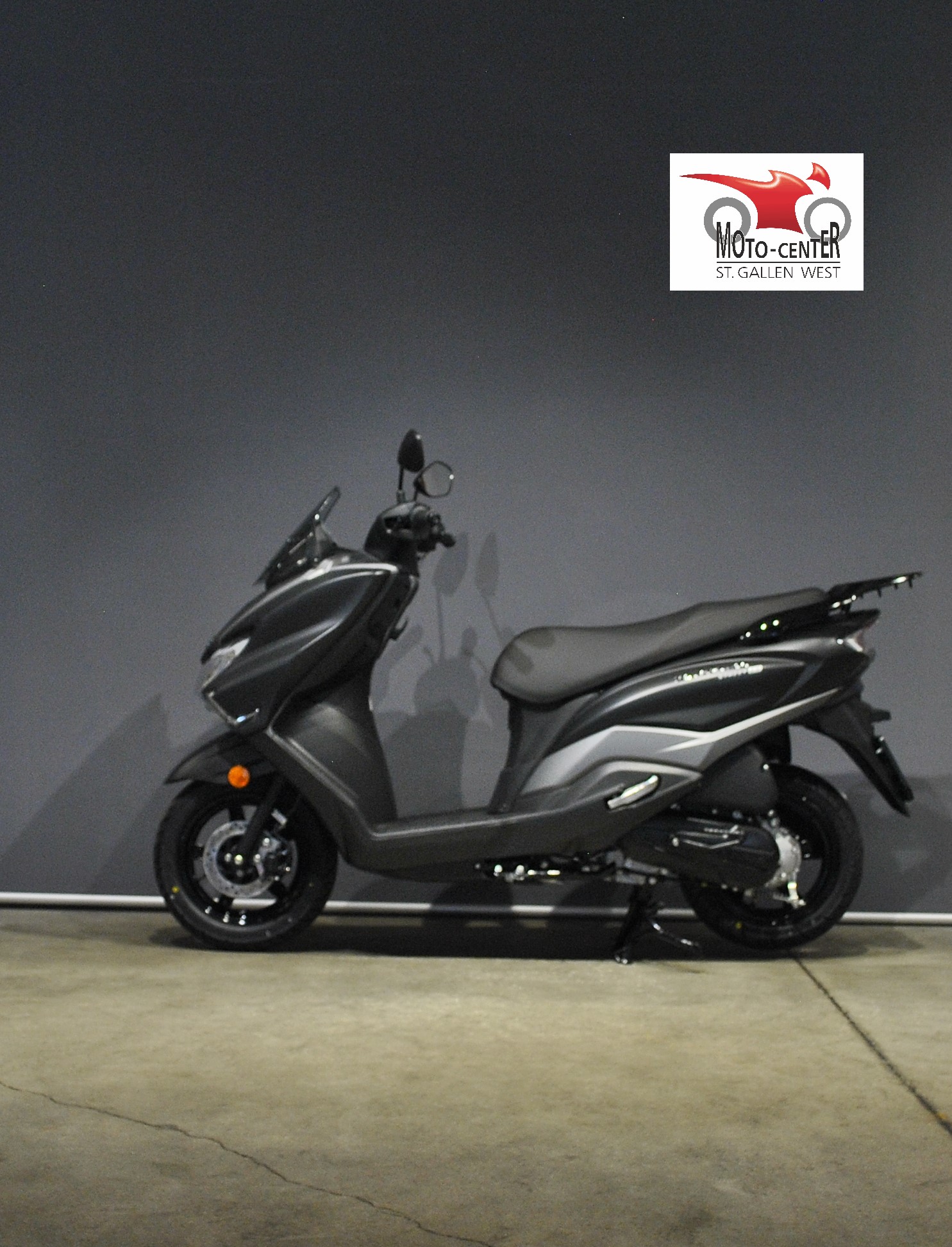 SUZUKI BURGMAN 125-showroom-element-2