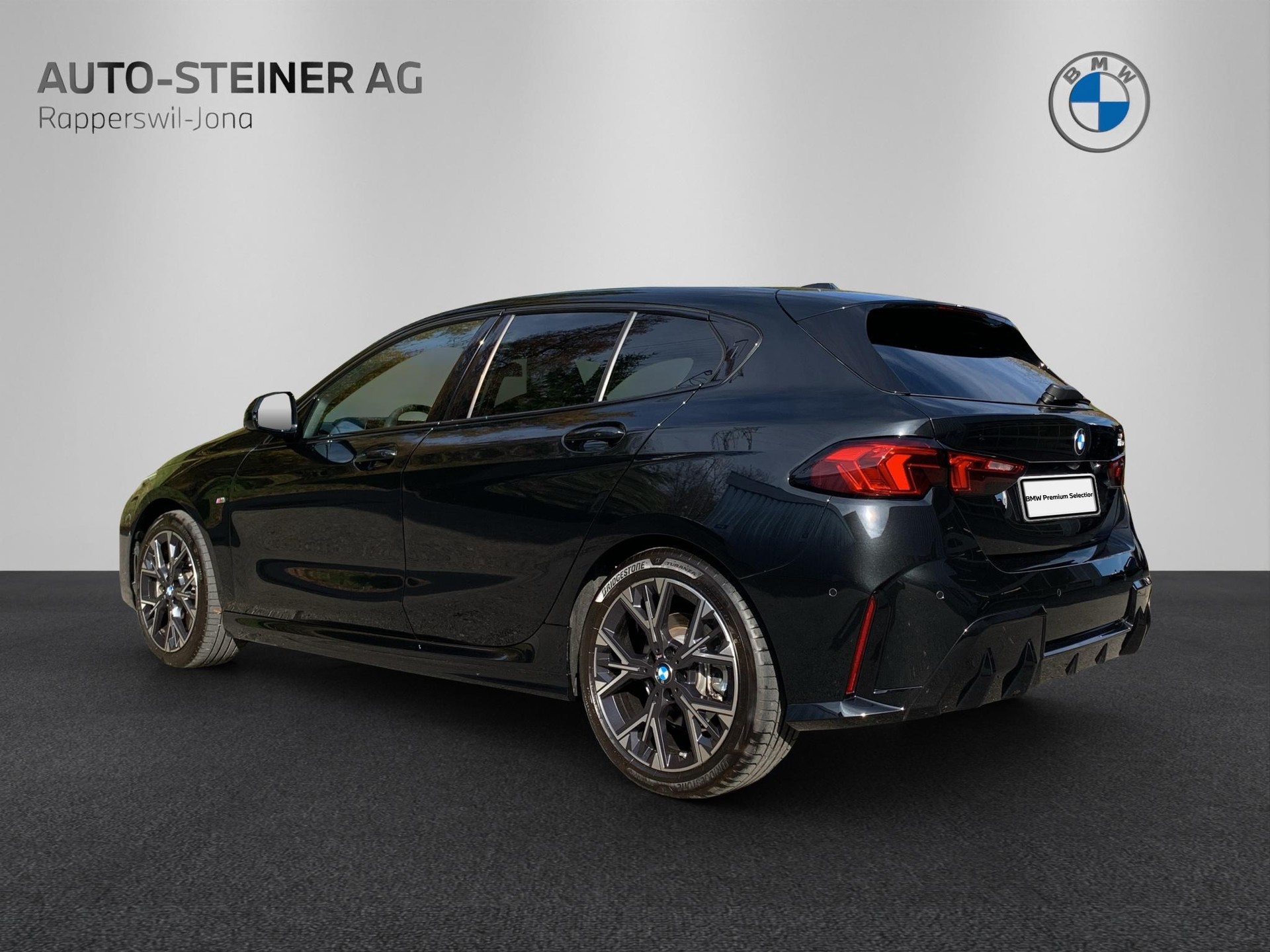 BMW 123 xDrive M Sport Steptronic-image-2