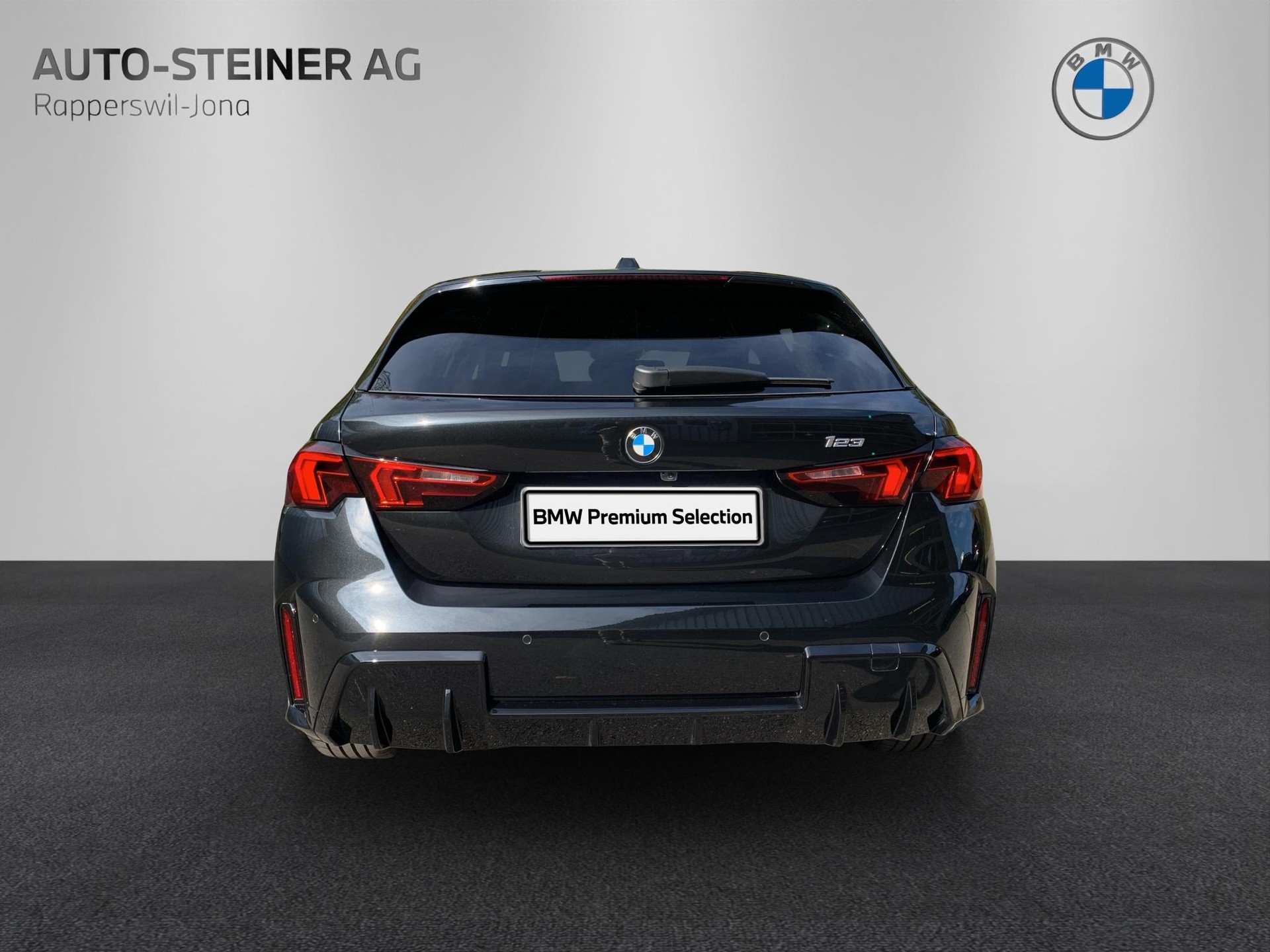 BMW 123 xDrive M Sport Steptronic-image-3