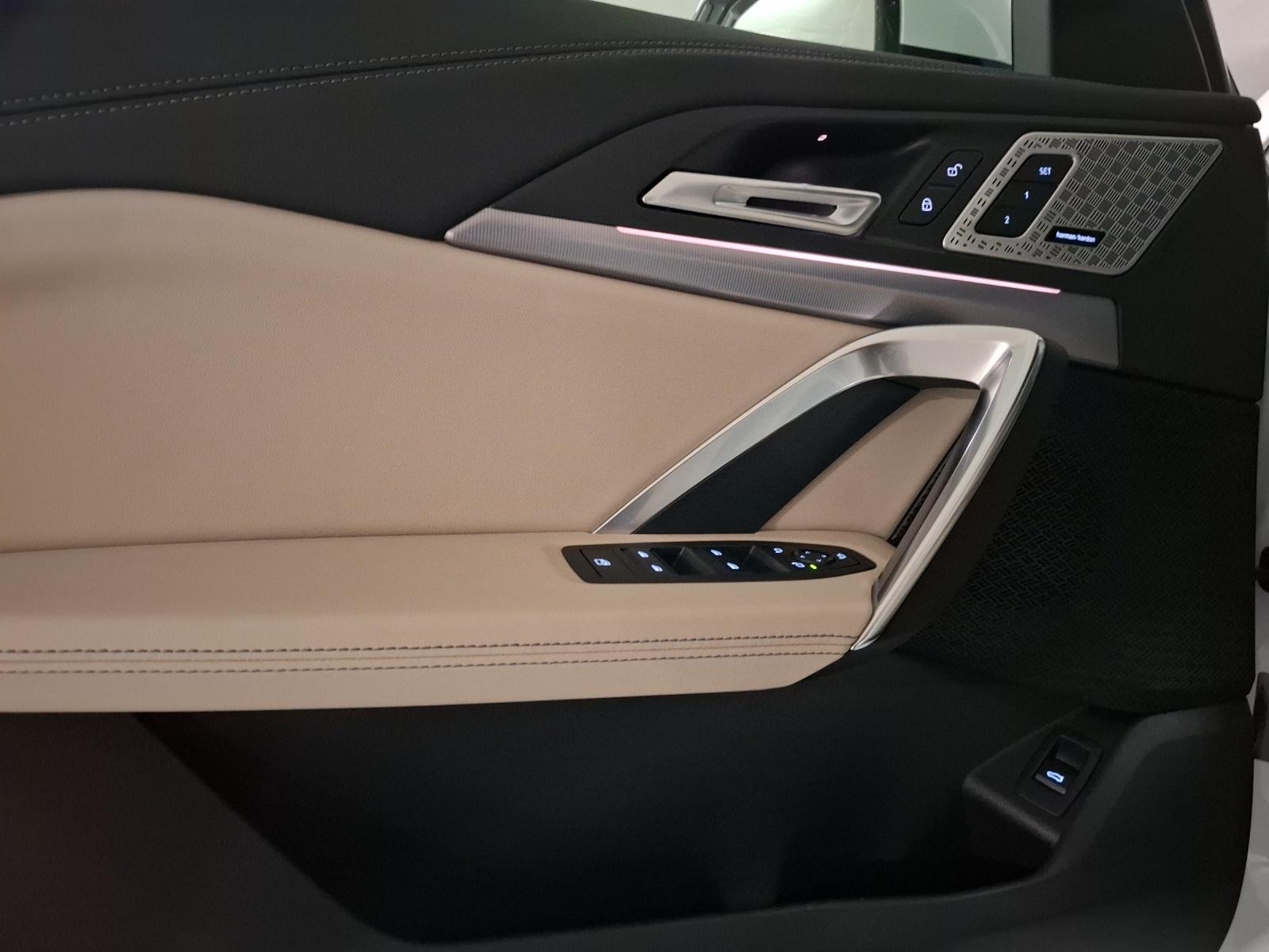 BMW X1 23i xDrive M-Sport-image-14