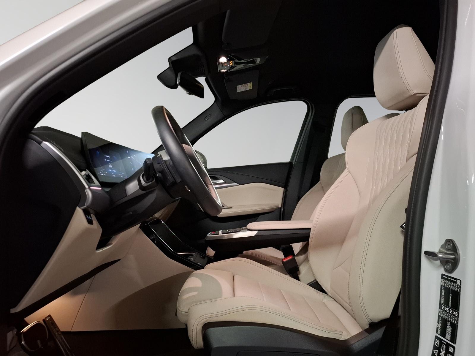 BMW X1 23i xDrive M-Sport-image-12