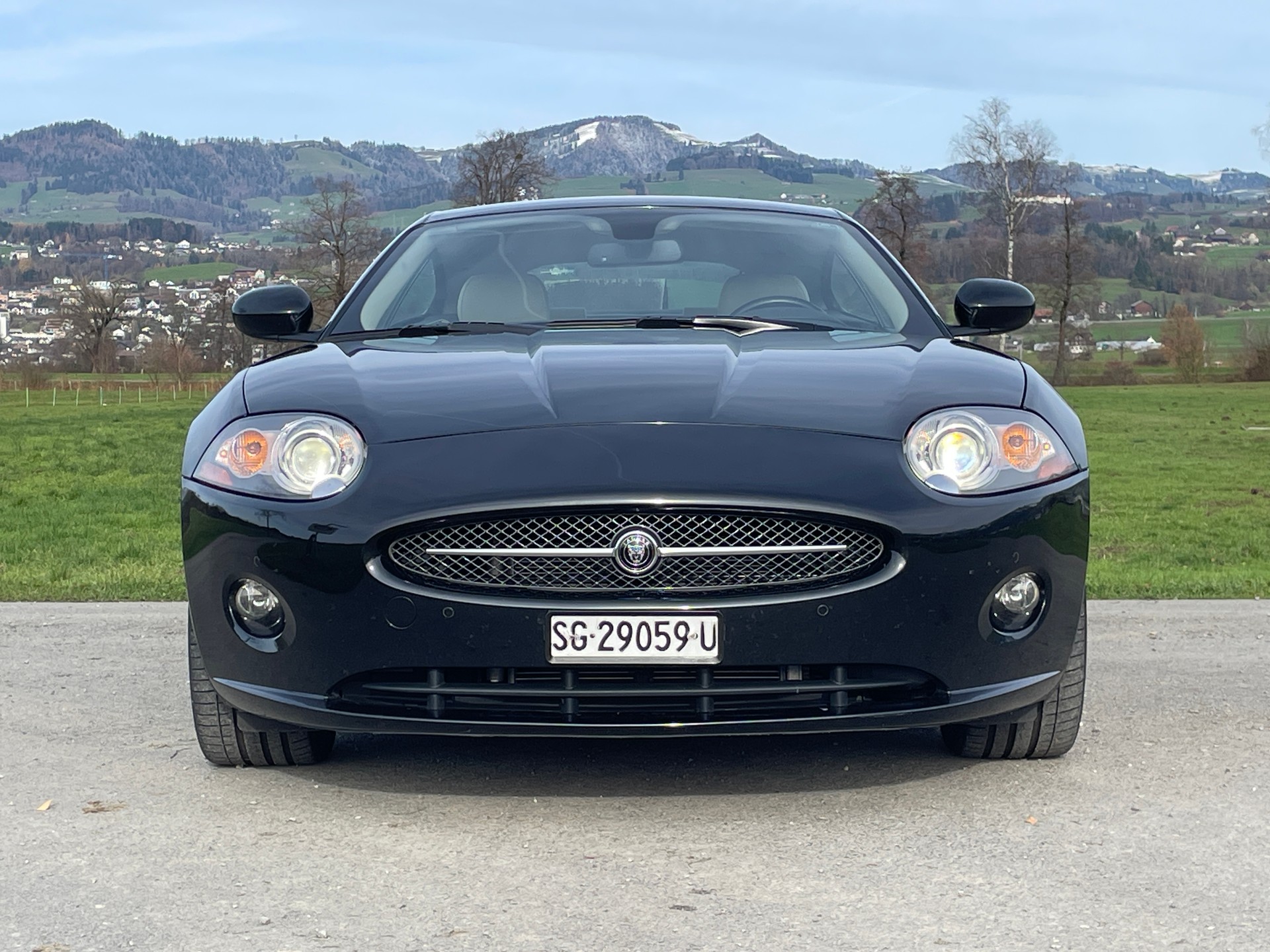 JAGUAR XK 4.2 V8 Automatic-image-3