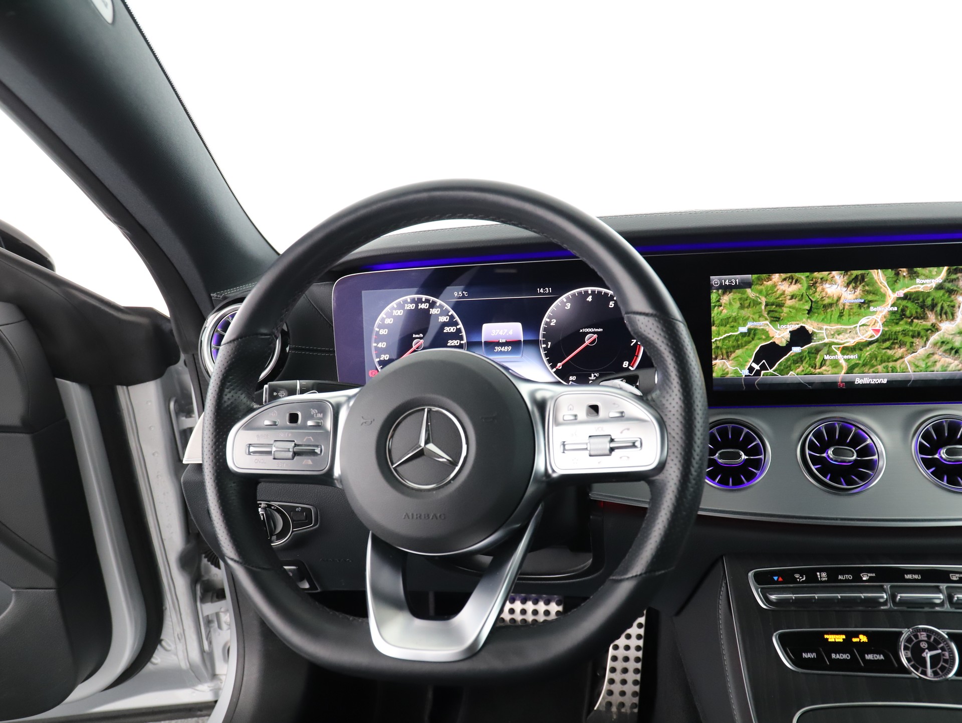 MERCEDES-BENZ E 450 AMG Line 4 Matic-image-12