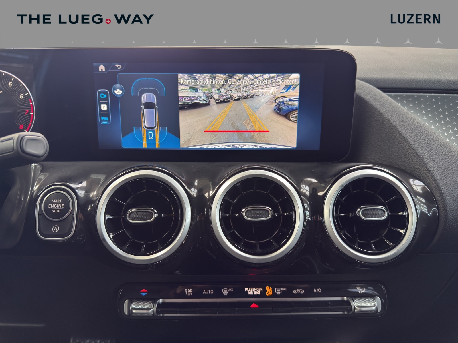 MERCEDES-BENZ GLA 200 Night Star 7G-DCT-image-12