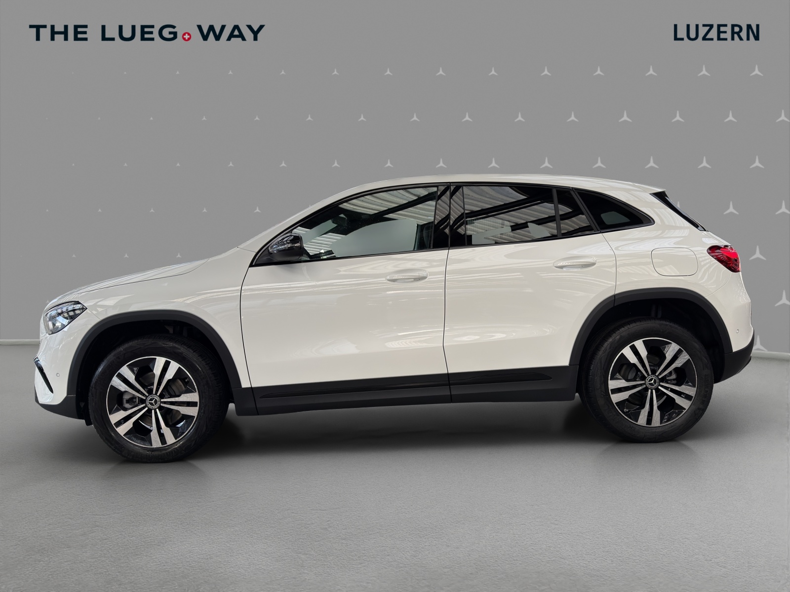 MERCEDES-BENZ GLA 200 Night Star 7G-DCT-image-1