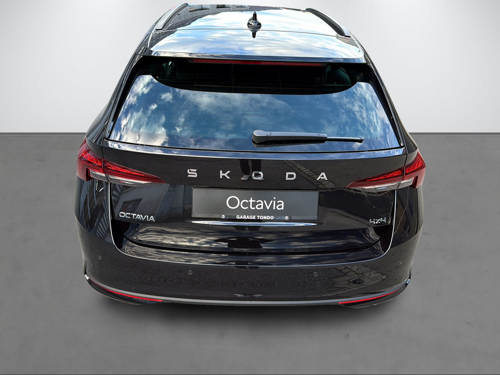 SKODA Octavia Combi 2.0 TSI Selection 4x4 DSG-image-10