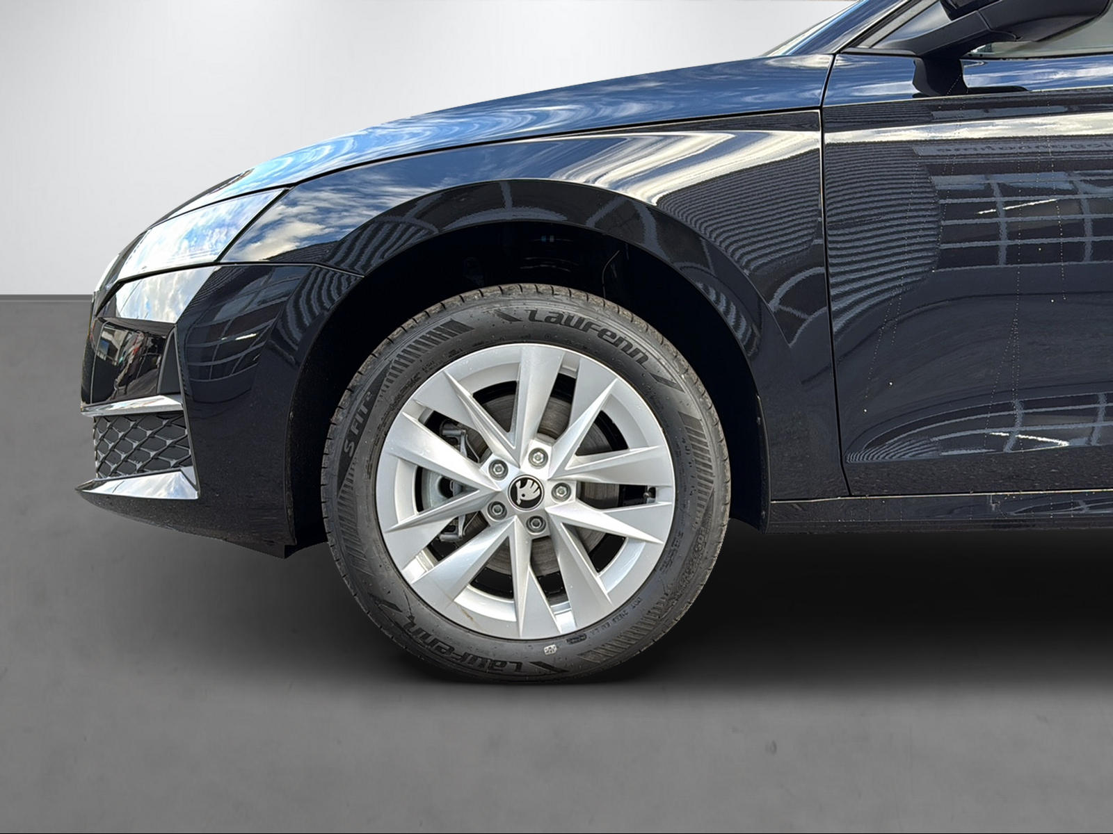 SKODA Octavia Combi 2.0 TSI Selection 4x4 DSG-image-3