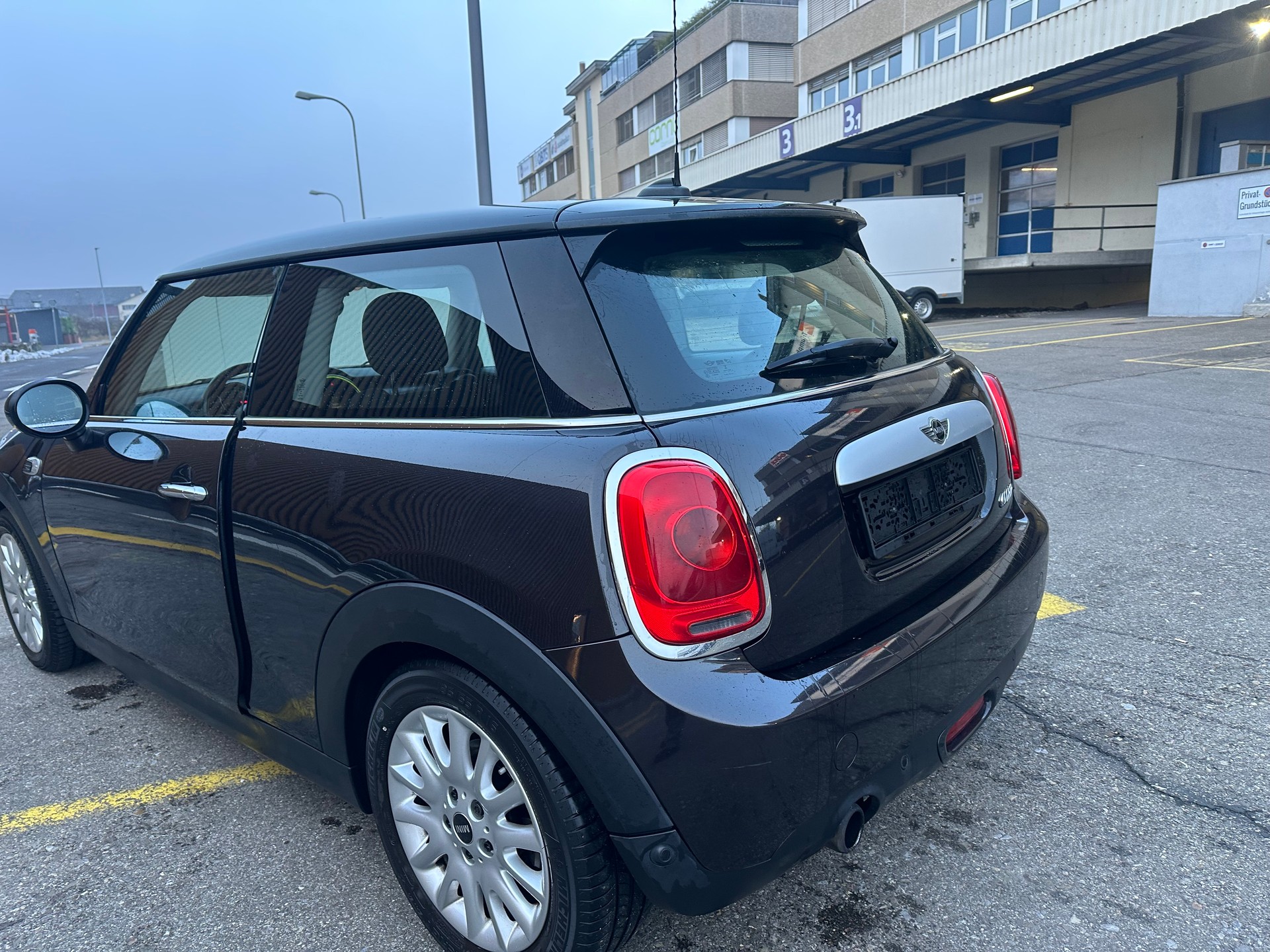 MINI Cooper Steptronic-image-2