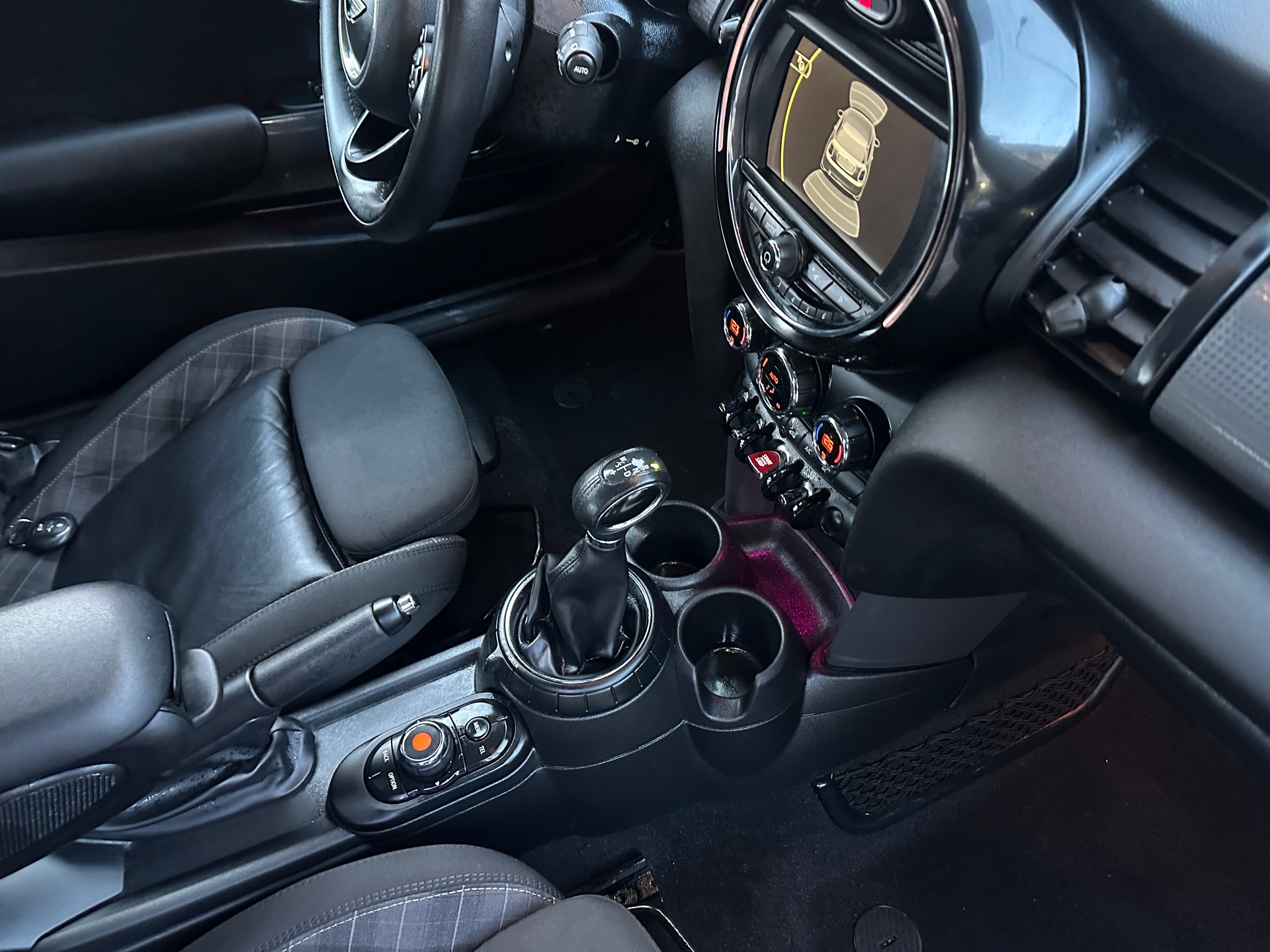 MINI Cooper Steptronic-image-11