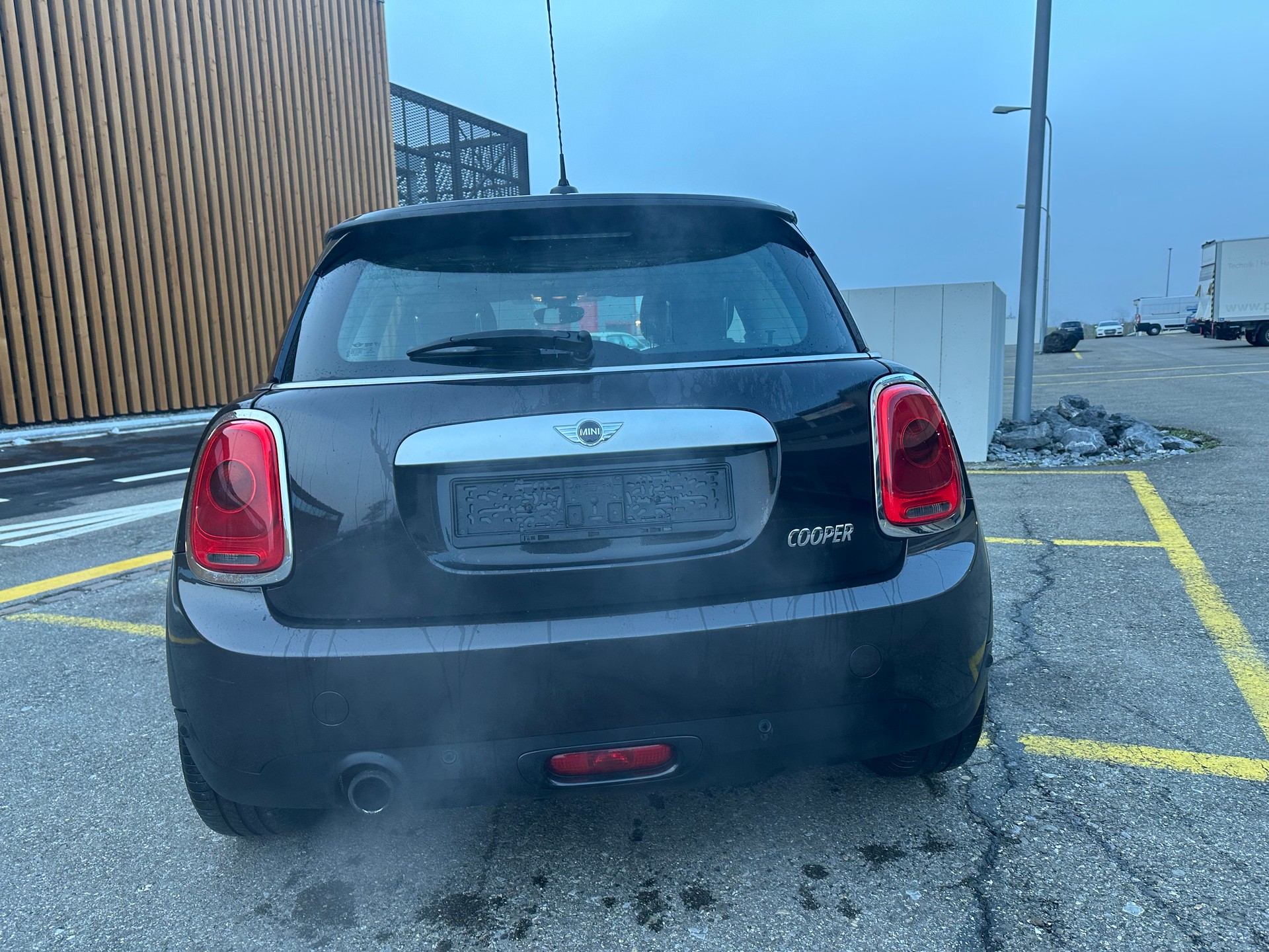 MINI Cooper Steptronic-image-3