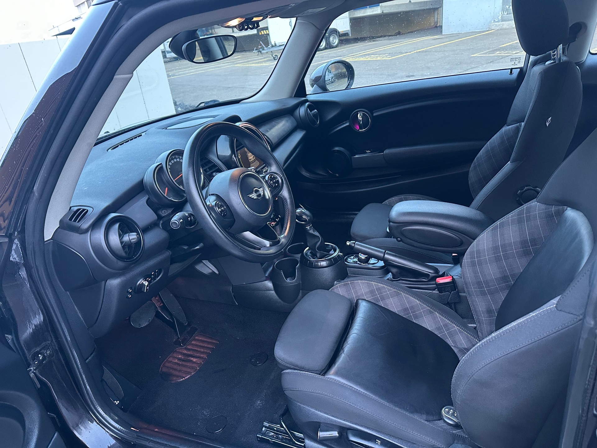 MINI Cooper Steptronic-image-8