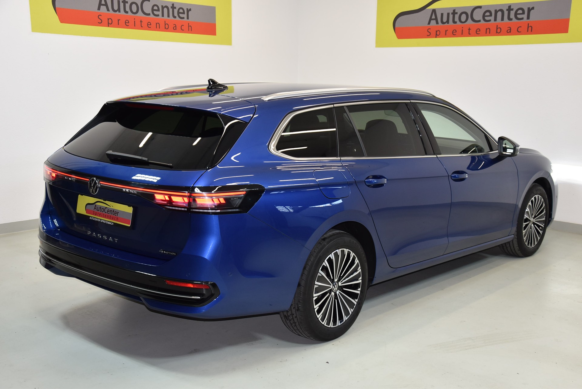 VW Passat Variant 2.0 TDI evo Elegance 4 Motion DSG-image-14
