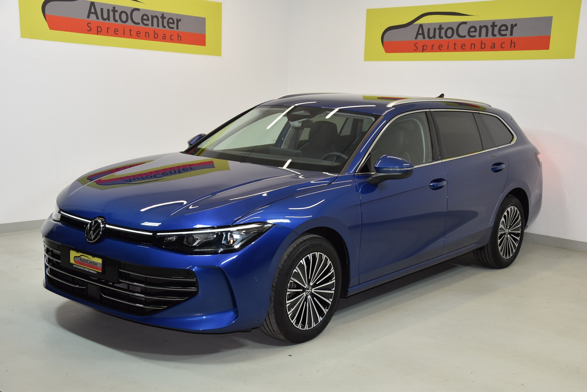 VW Passat Variant 2.0 TDI evo Elegance 4 Motion DSG-image-1
