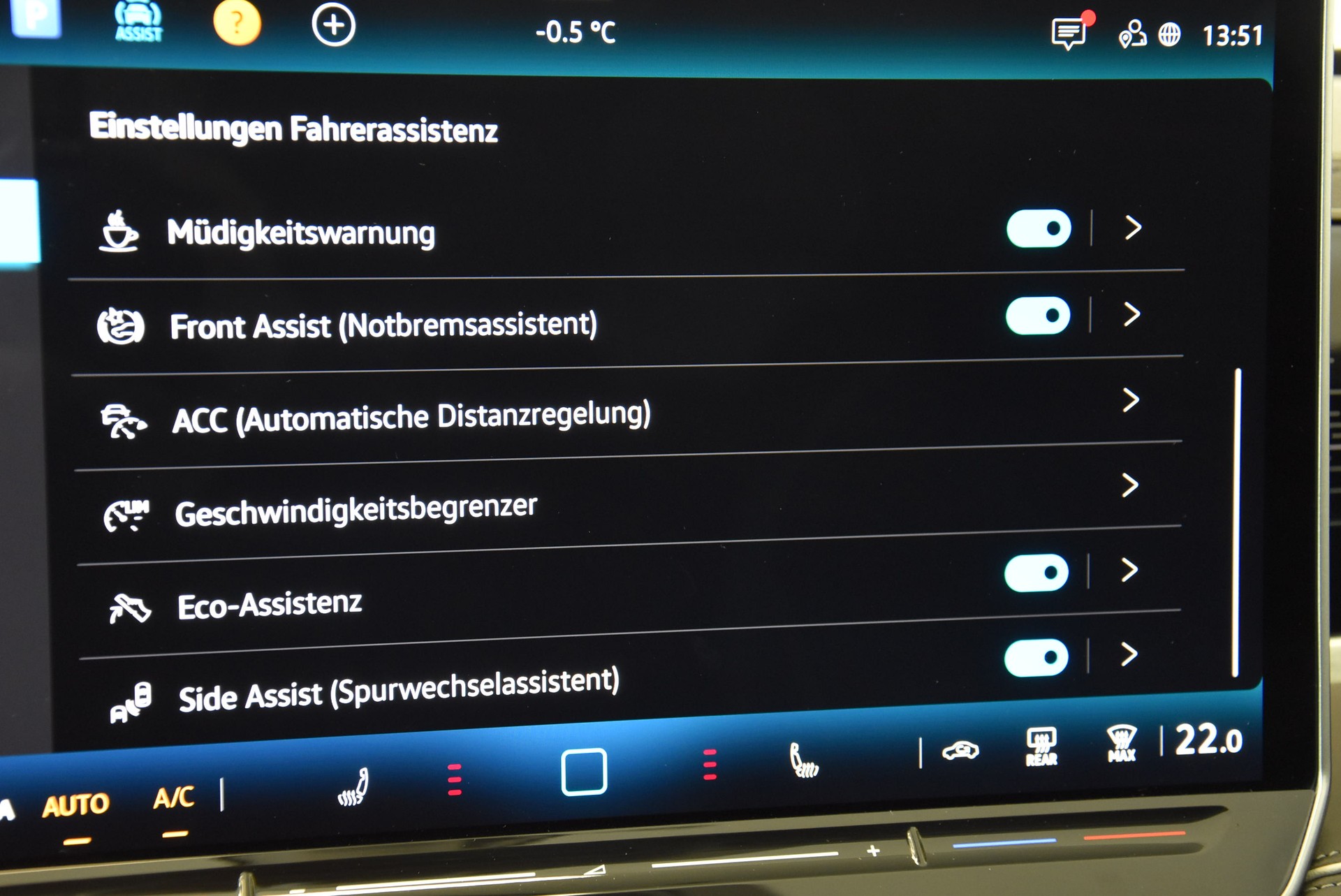 VW Passat Variant 2.0 TDI evo Elegance 4 Motion DSG-image-9