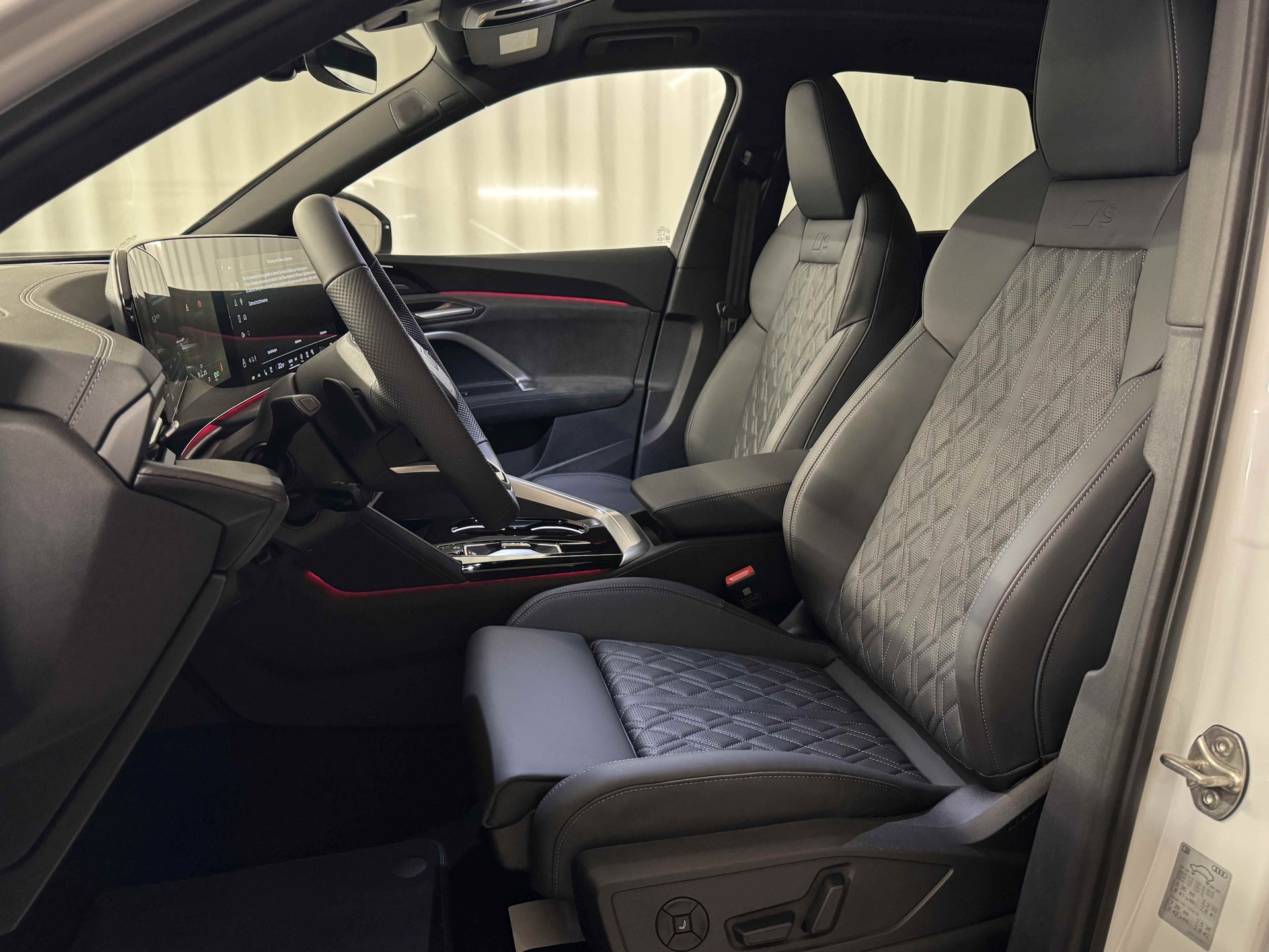 AUDI SQ5 TFSI quattro S-tronic-image-7