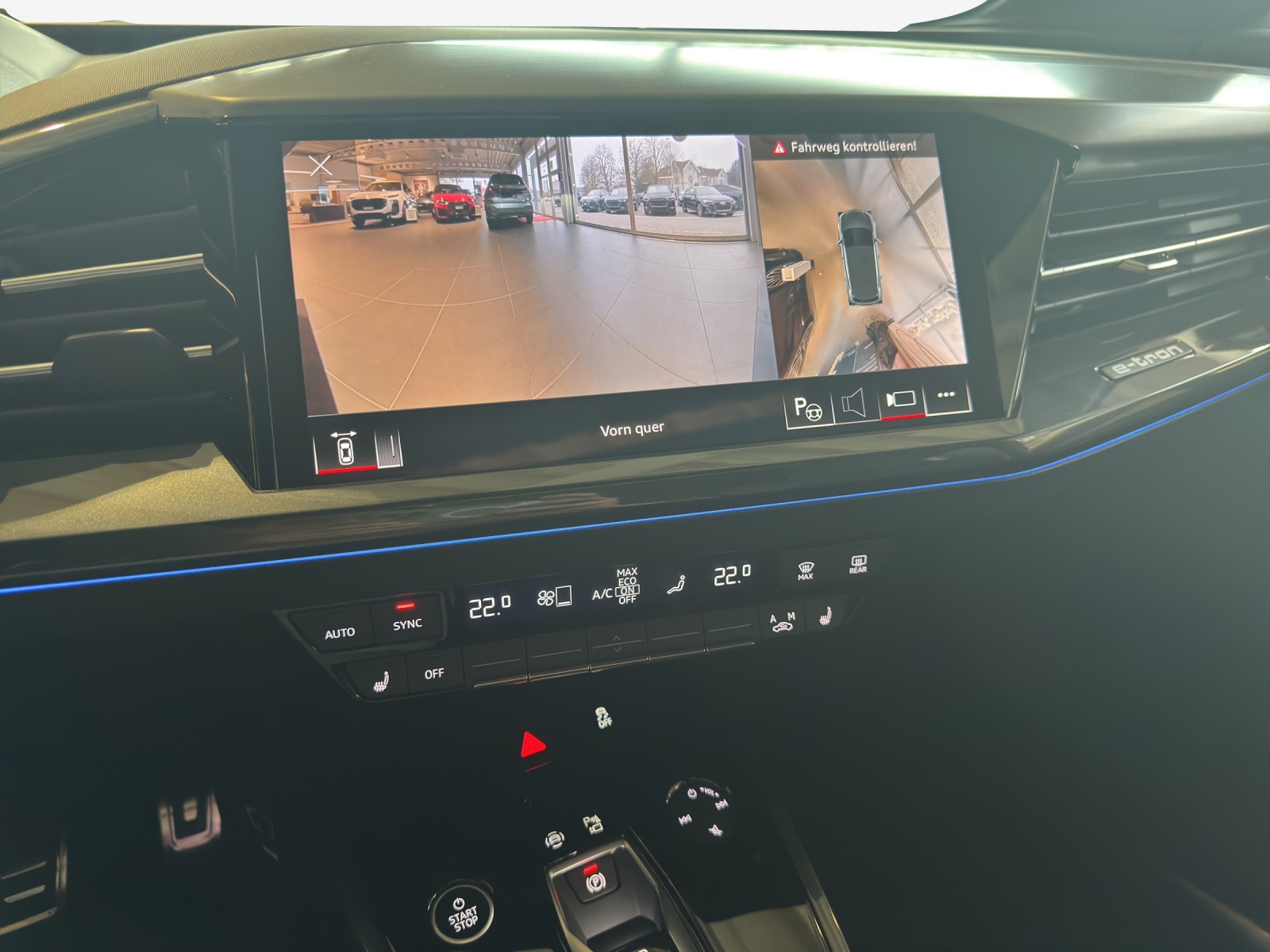 AUDI Q4 e-tron 45 quattro-image-10