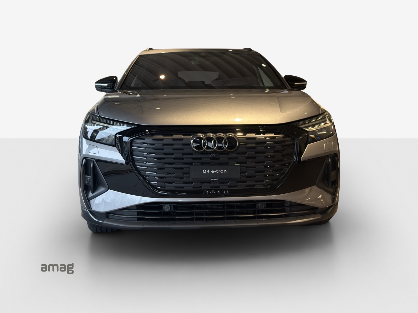 AUDI Q4 e-tron 45 quattro-image-6