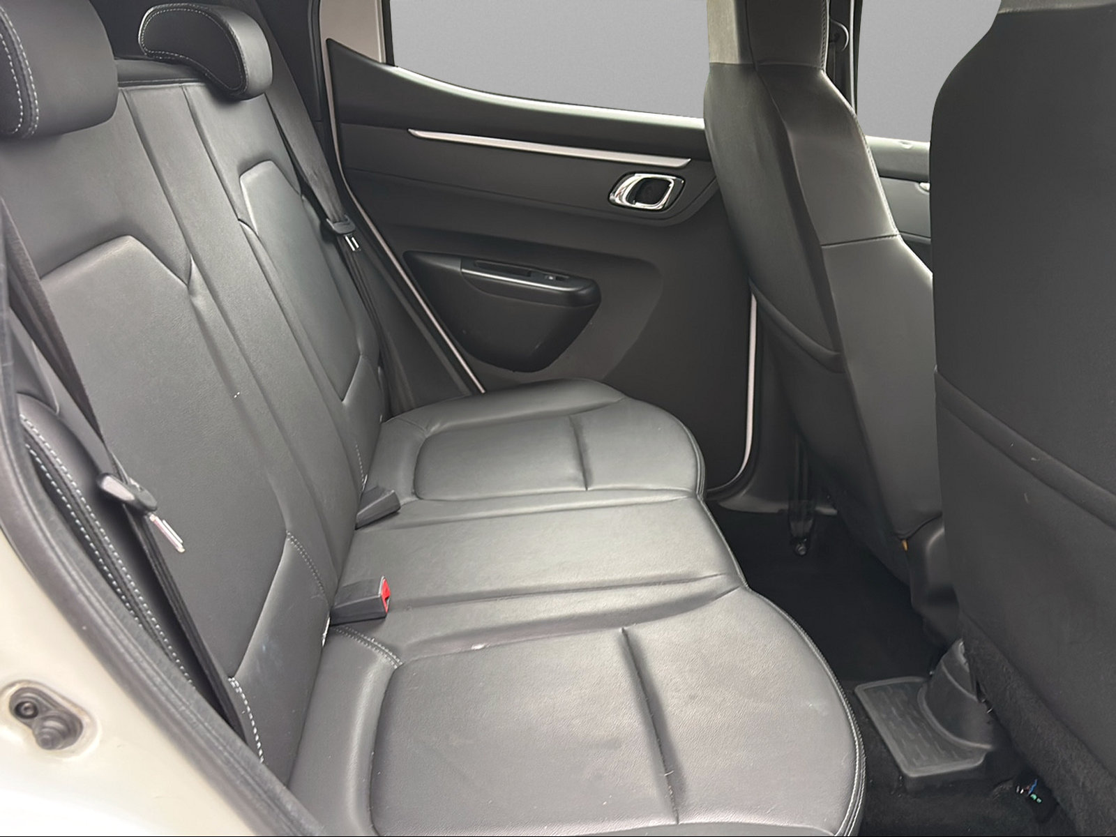 DACIA Spring 27 kWh Expression-image-8